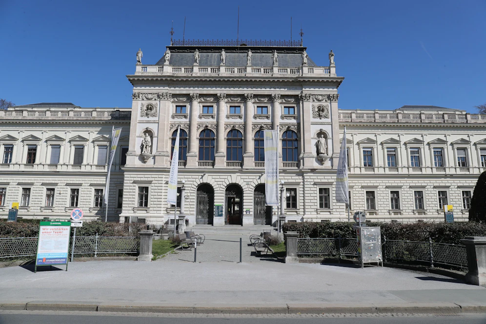 Die Universität Graz ist normalerweise am USI-Geländer der Veranstalter des berühmten USI-Fests. 