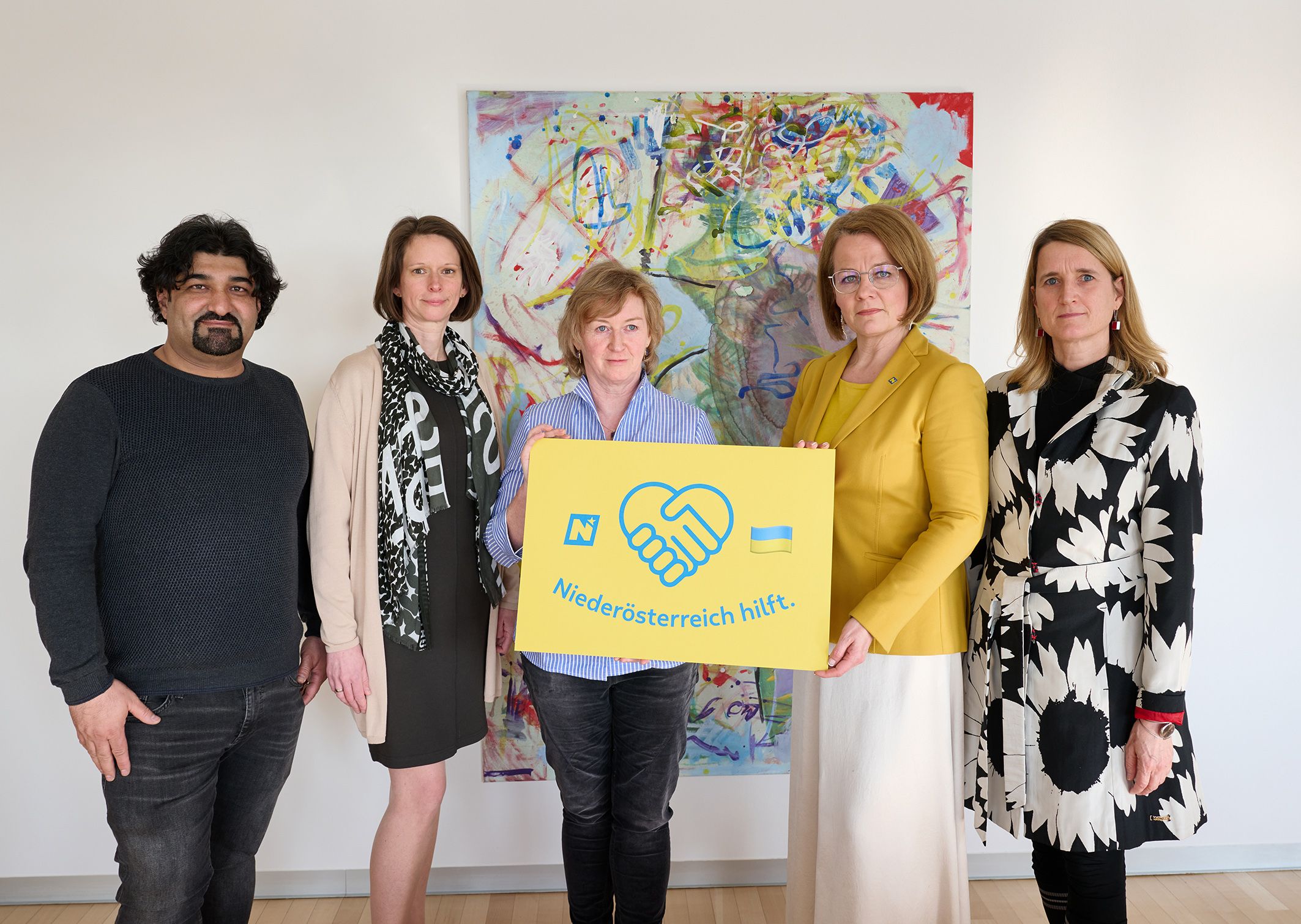 Fachteam Flucht und Migration der NÖ Landeskindergärten: Oguz Berk, Sonja Dangl, Irmgard Grassegger, Bildungs-Landesrätin Christiane Teschl-Hofmeister und Eva Stundner.