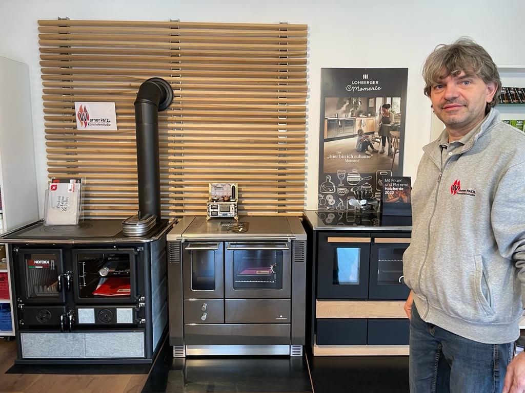 Werner Patzl vom Kaminofen Studio in Gars