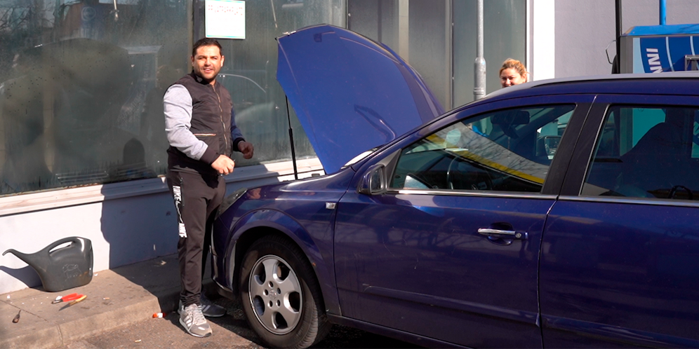 Laljo (31) möchte künftig seinen Opel nur noch für Bulgarien-Fahrten nutzen.