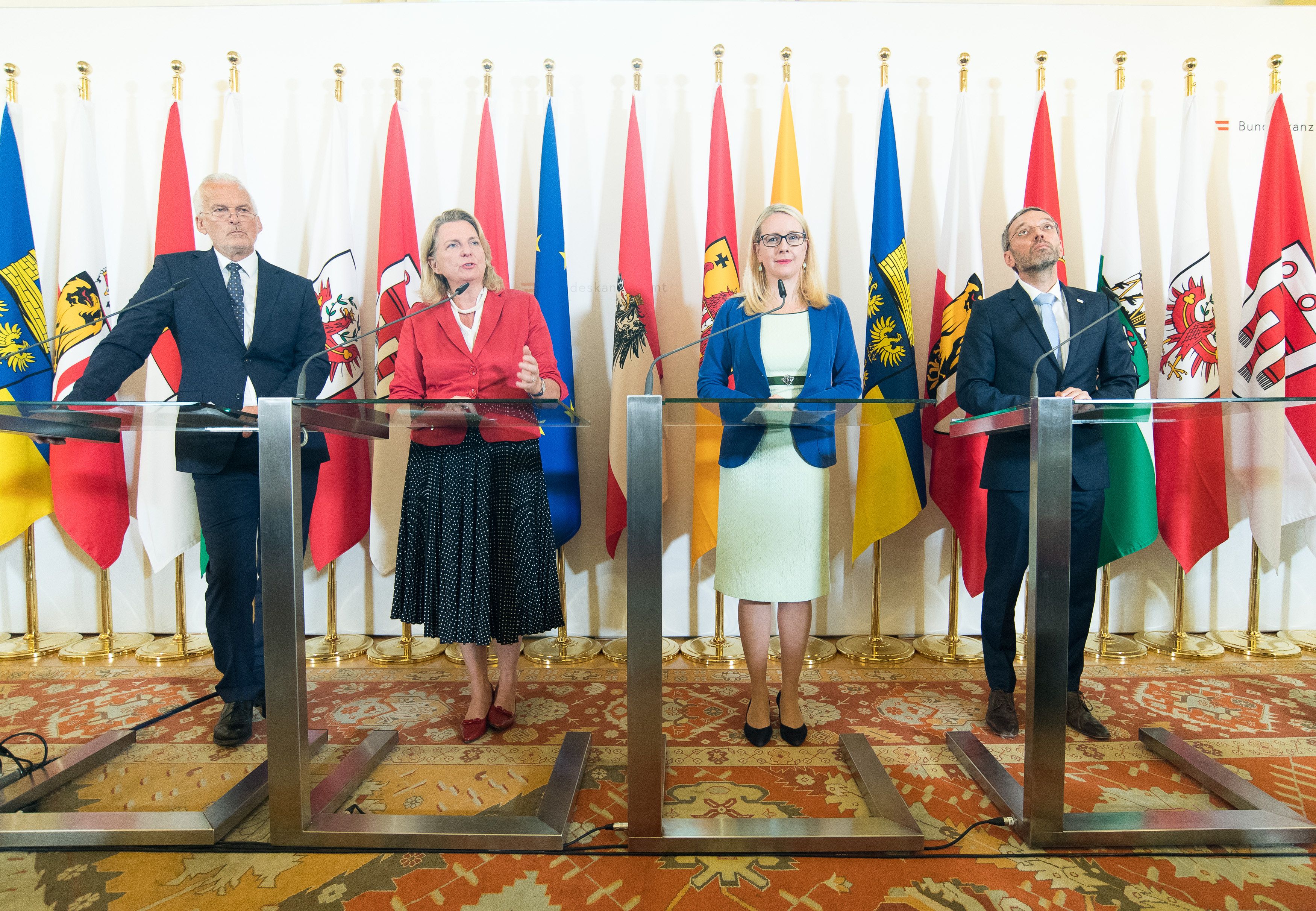 Wirtschaftsministerin Margarete Schramböck und FPÖ-Chef Herbert Kickl.