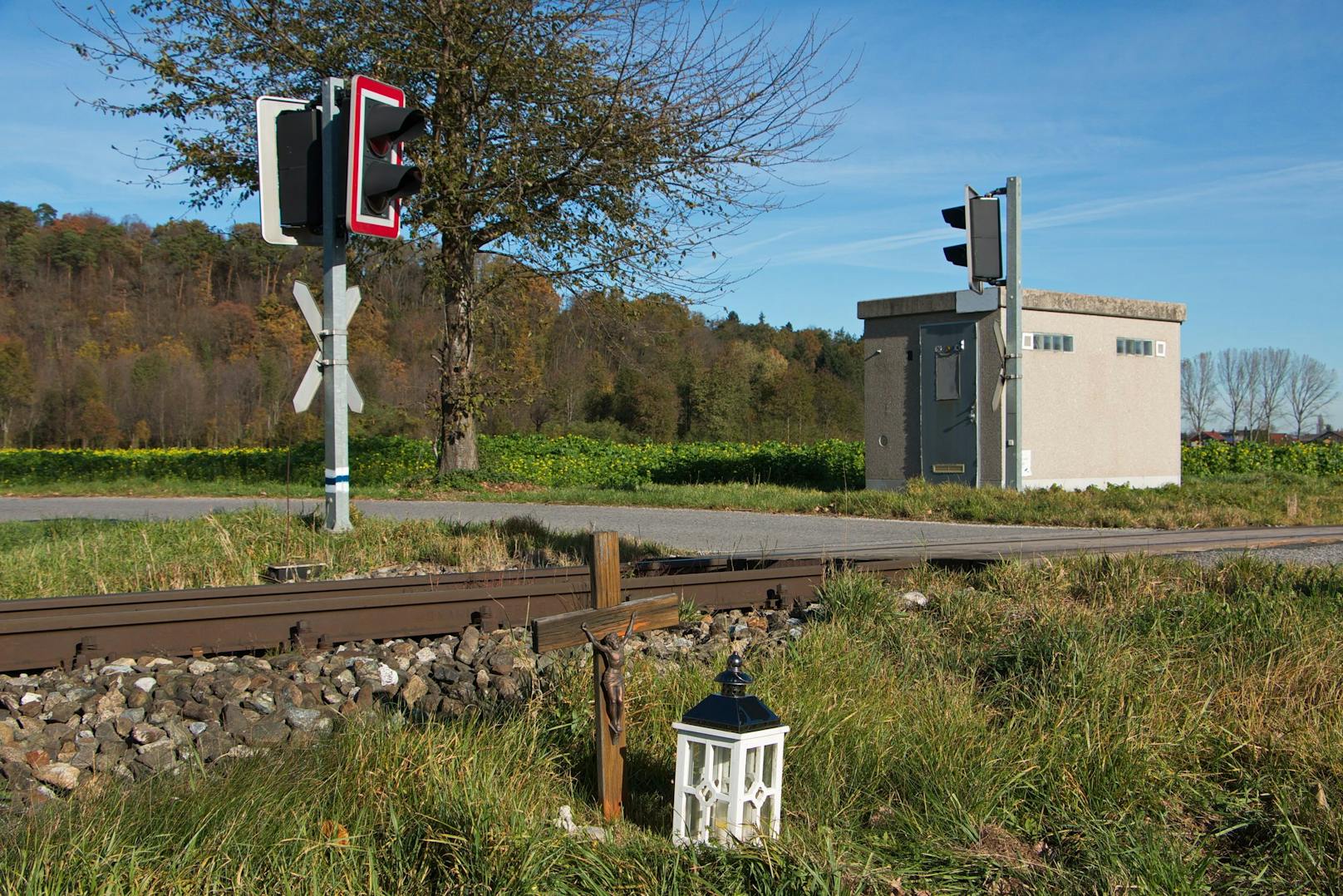 Die ÖBB verrechneten für die Sicherung von vier Bahn-Übergängen 560.000 Euro (Symbolbild).