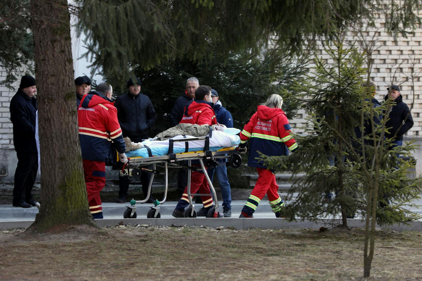 Die Explosionen waren auch im Nachbarland Polen zu hören, wie eine andere deutsche Reporterin aus Przemysl bestätigte.