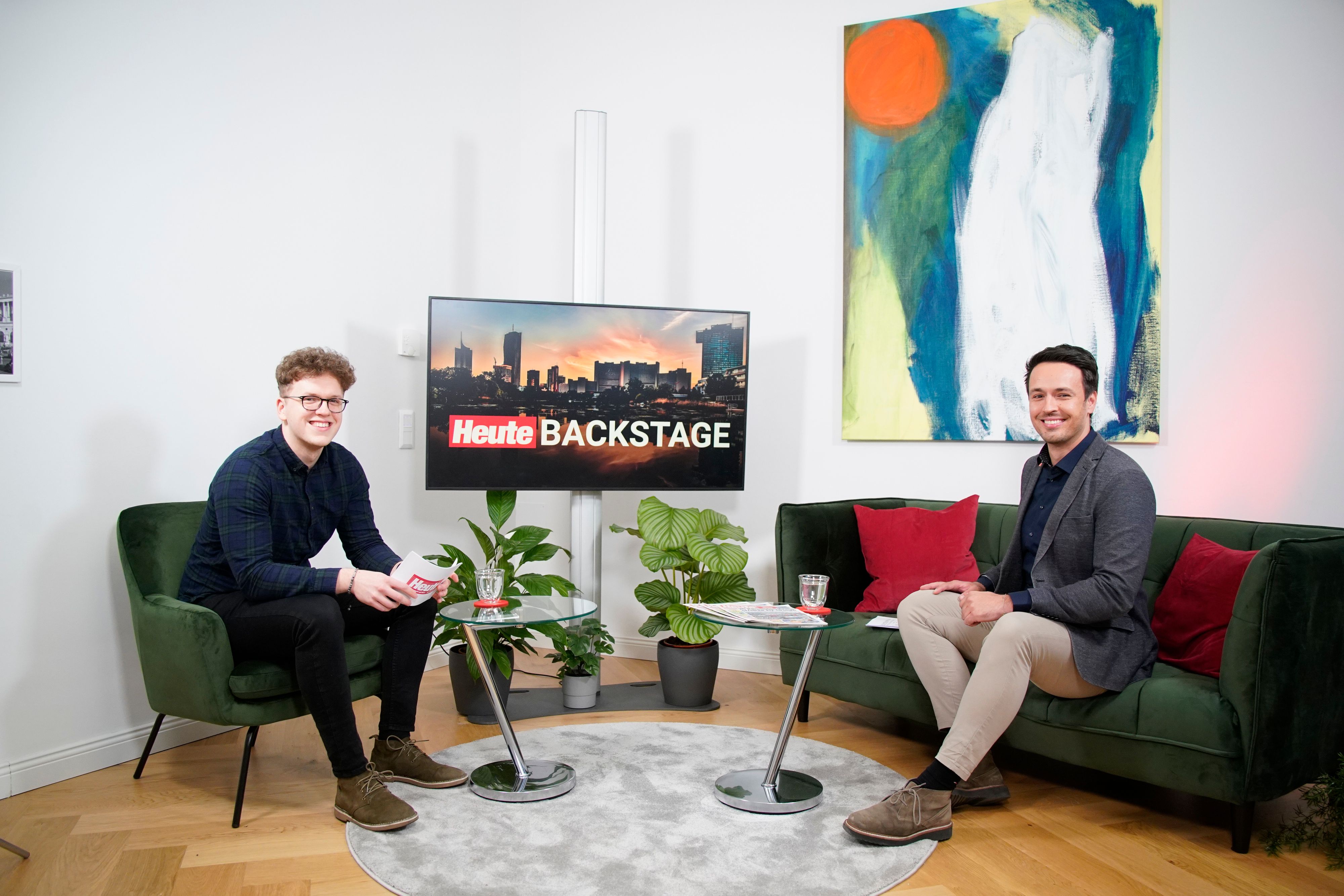 Im Talk sprach der Arbeitsrechtsexperte über Homeoffice, Impfzwang trotz Impfpflicht-Aus und die Sonderbetreuungszeit.