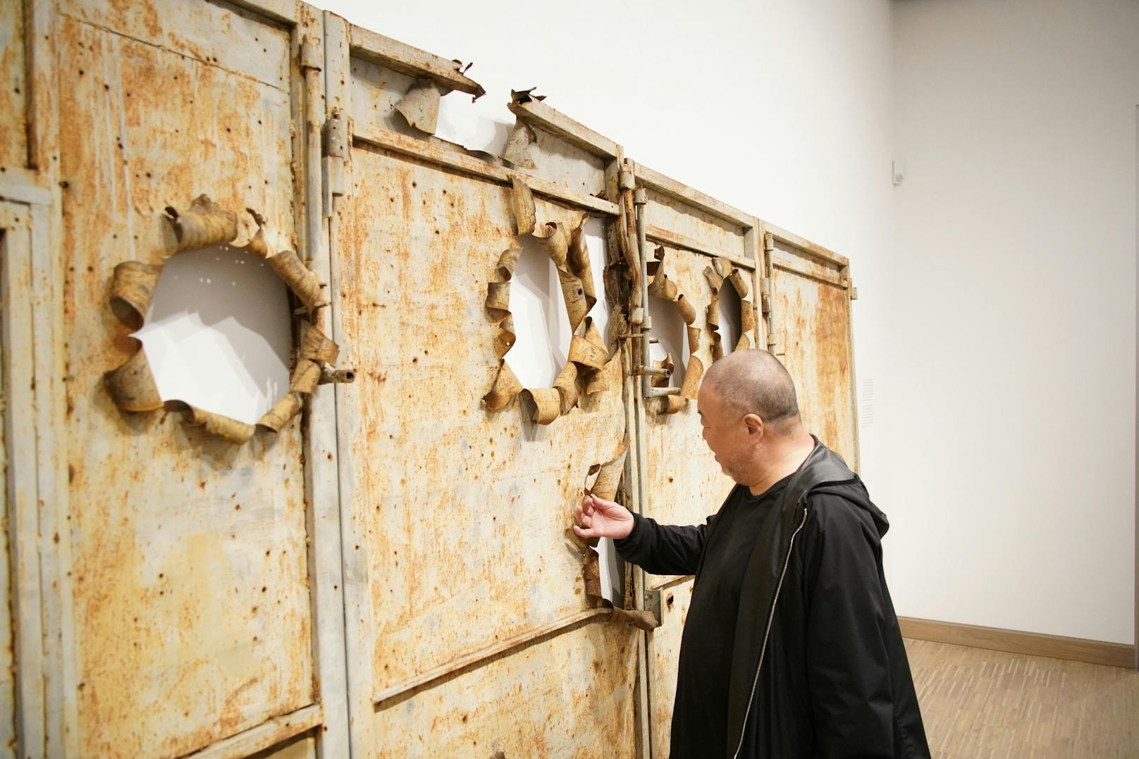 Das Thema Krieg, Flucht und Migration greift Ai Weiwei ab 2015 in seinen Werken immer wieder auf.&nbsp;