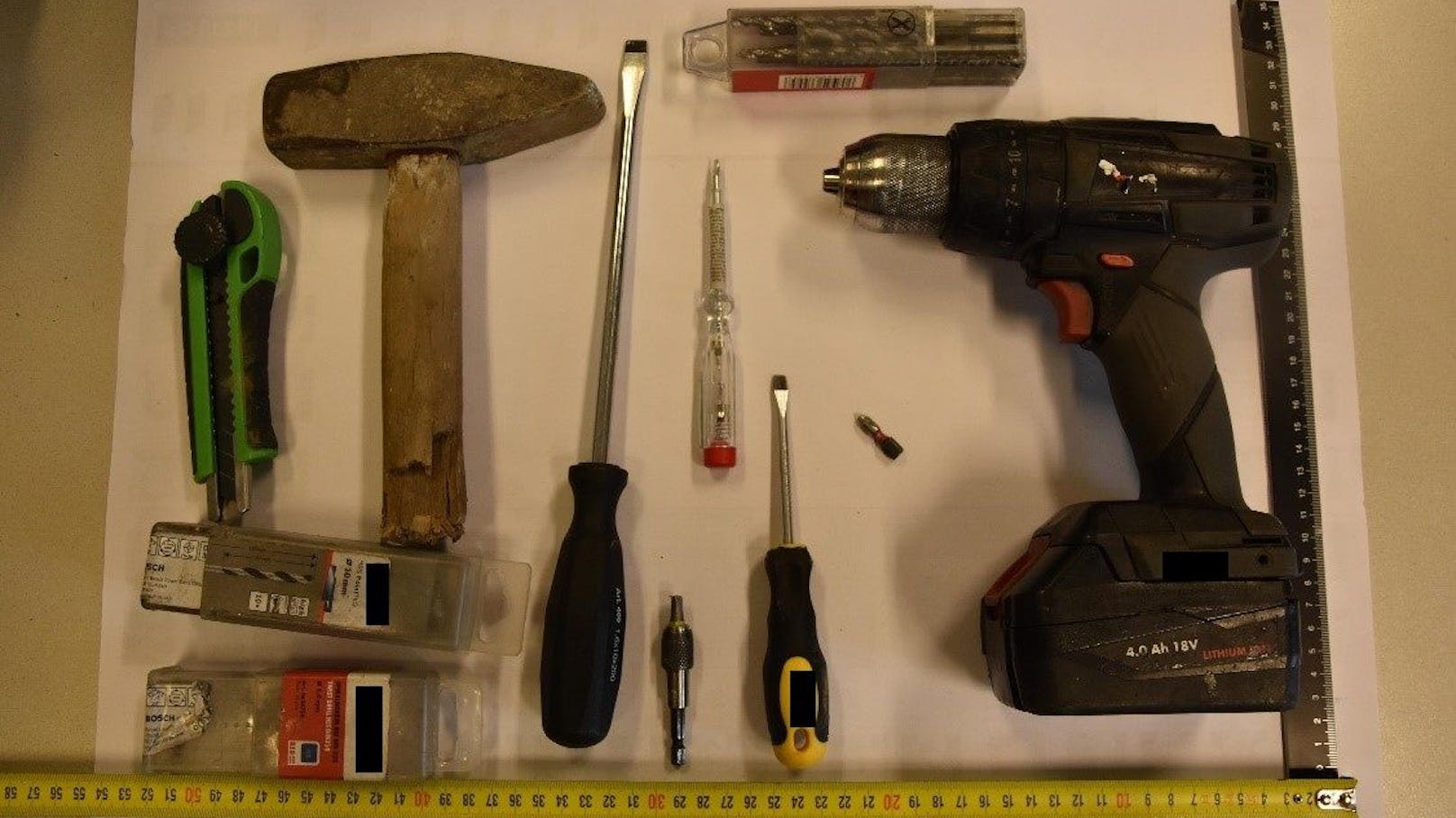 Ein 35-Jähriger wurde wegen eines Einbruchsversuchs festgenommen, bei ihm wurde dieses Werkzeug sichergestellt.&nbsp;&nbsp;