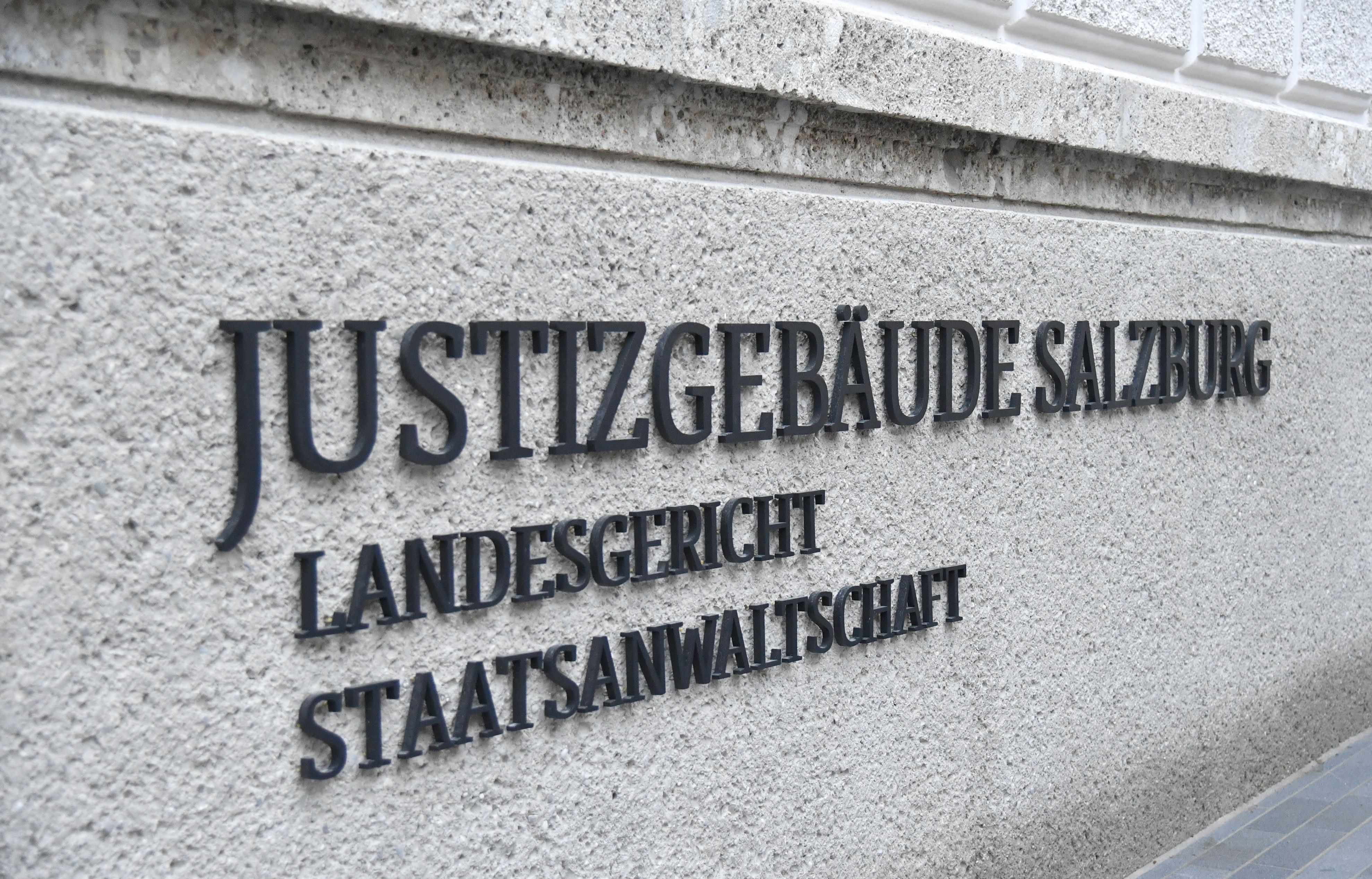 De Frau wurde zu zwölf Monaten bedingter Haft verurteilt.
