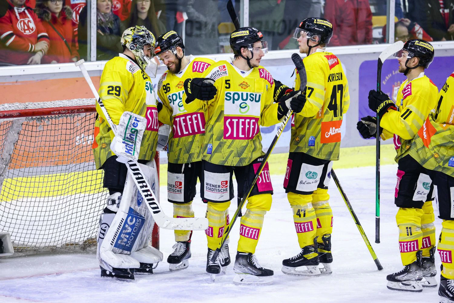 Die Vienna Capitals gehen in der  Viertelfinal-Serie mit 3:1 in Front. 