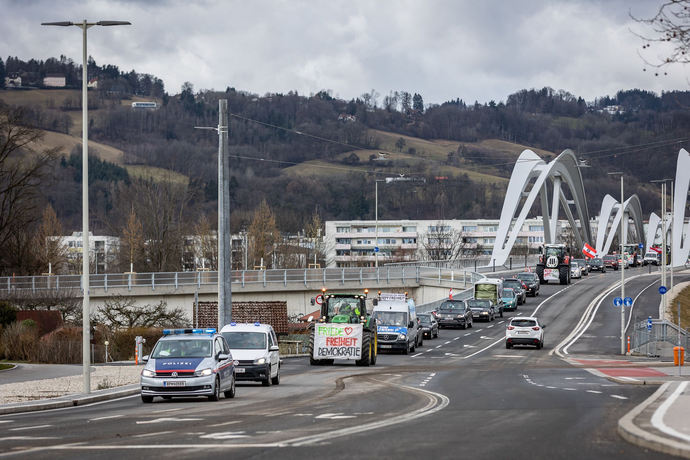 Beim letzten Autokonvoi am 21. Februar blockierten die Impfgegner drei Stunden lang Linz.
