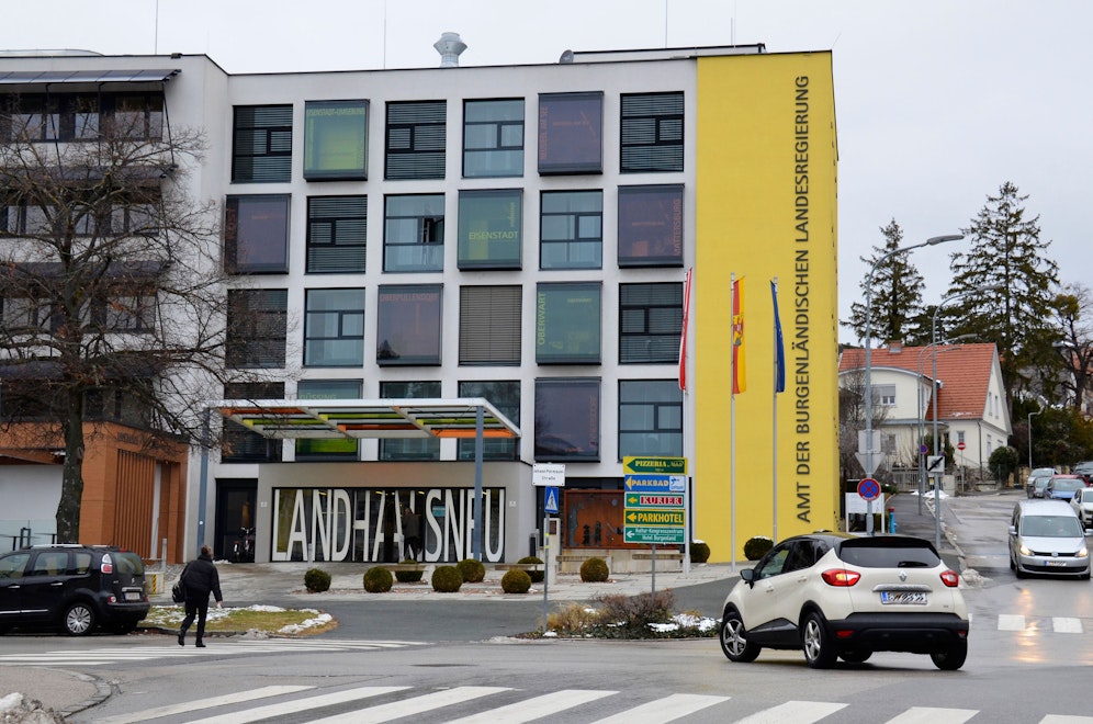 Auf Grund der hohen Spritpreise sollen Autofahrer in Eisenstadt entlastet werden. Für gut sieben Wochen soll der innerstädtische Stadtbus kostenlos angeboten werden. 