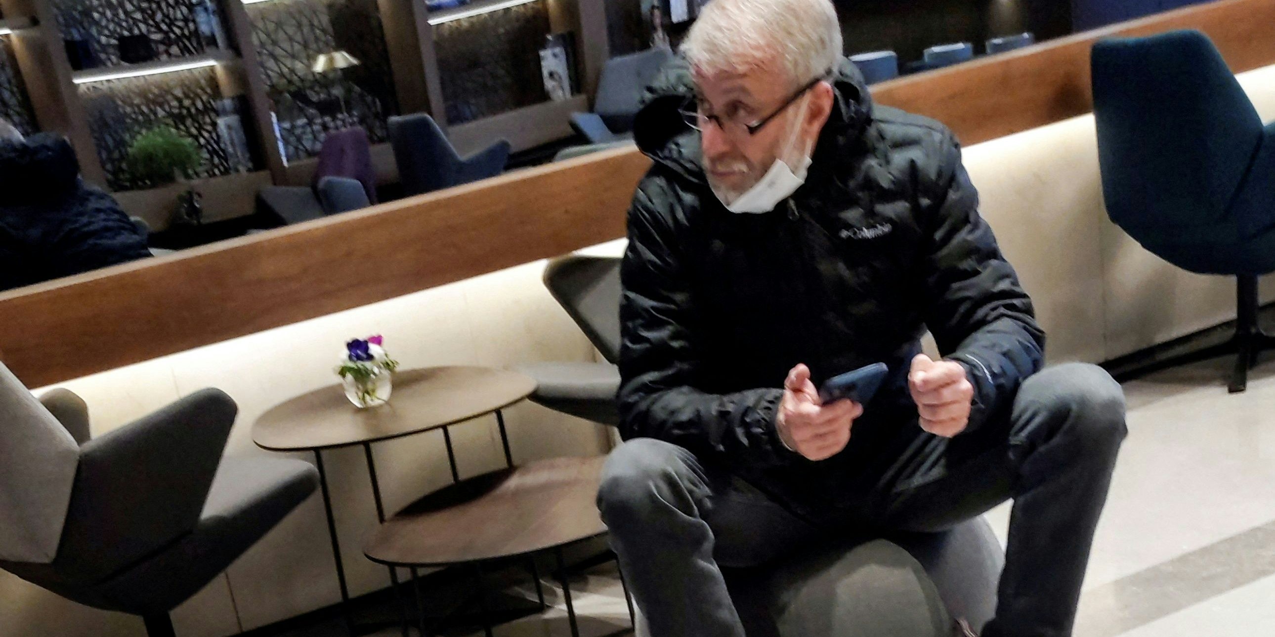 Der mit Sanktionen belegte russische Oligarch Roman Abramowitsch kurz vor seiner überstürzten Abreise von Tel Aviv nach Istanbul.