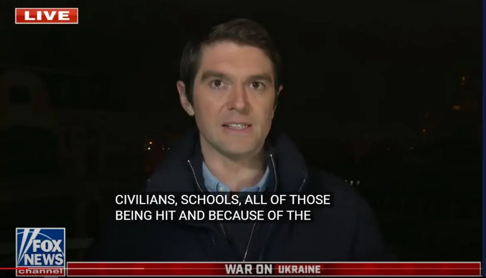 Laut dem Sender Fox News wurde der langjährige Kriegsreporter Benjamin Hall (39) bei Kämpfen außerhalb der Hauptstadt Kiew schwer verletzt.