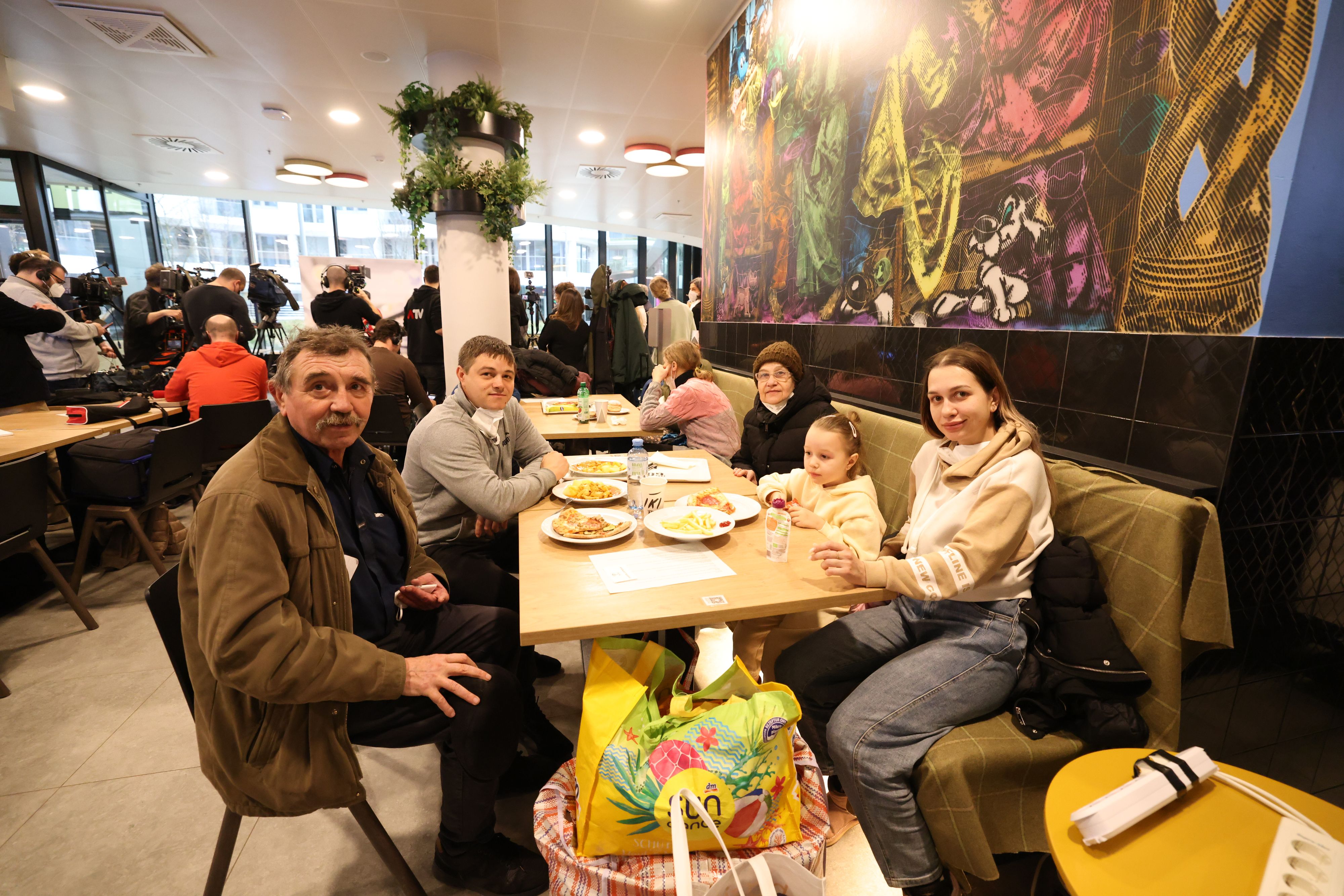 Ukrainische Kriegsflüchtlinge am Wiener Hauptbahnhof