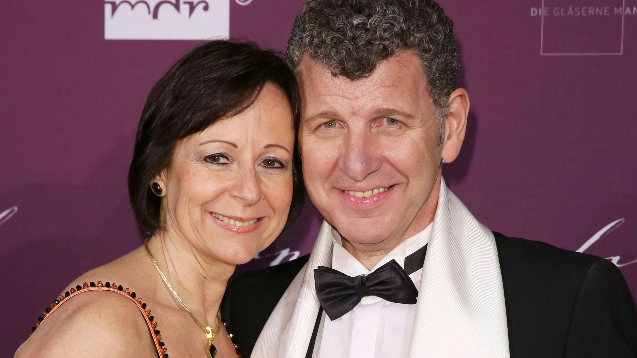 Download von www.picturedesk.com am 16.03.2022 (21:59).  Semino Rossi und seine Frau Gabi beim 11. SemperOpernball in der Semperoper. Dresden, 29.01.2016 - 20160129_PD11817 - Rechteinfo: Rights Managed (RM)