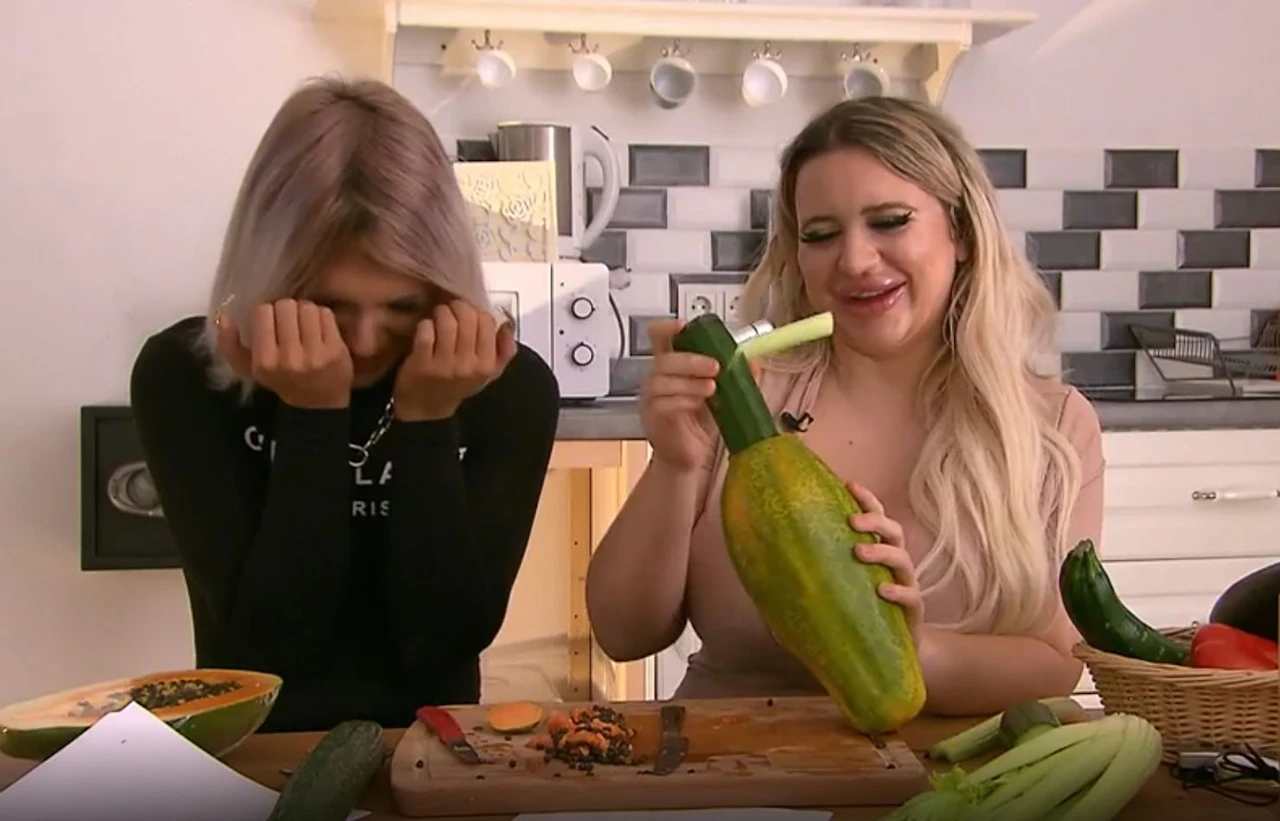 Heute.at - Sex-Toys aus Obst – Meine Melonen sind größer