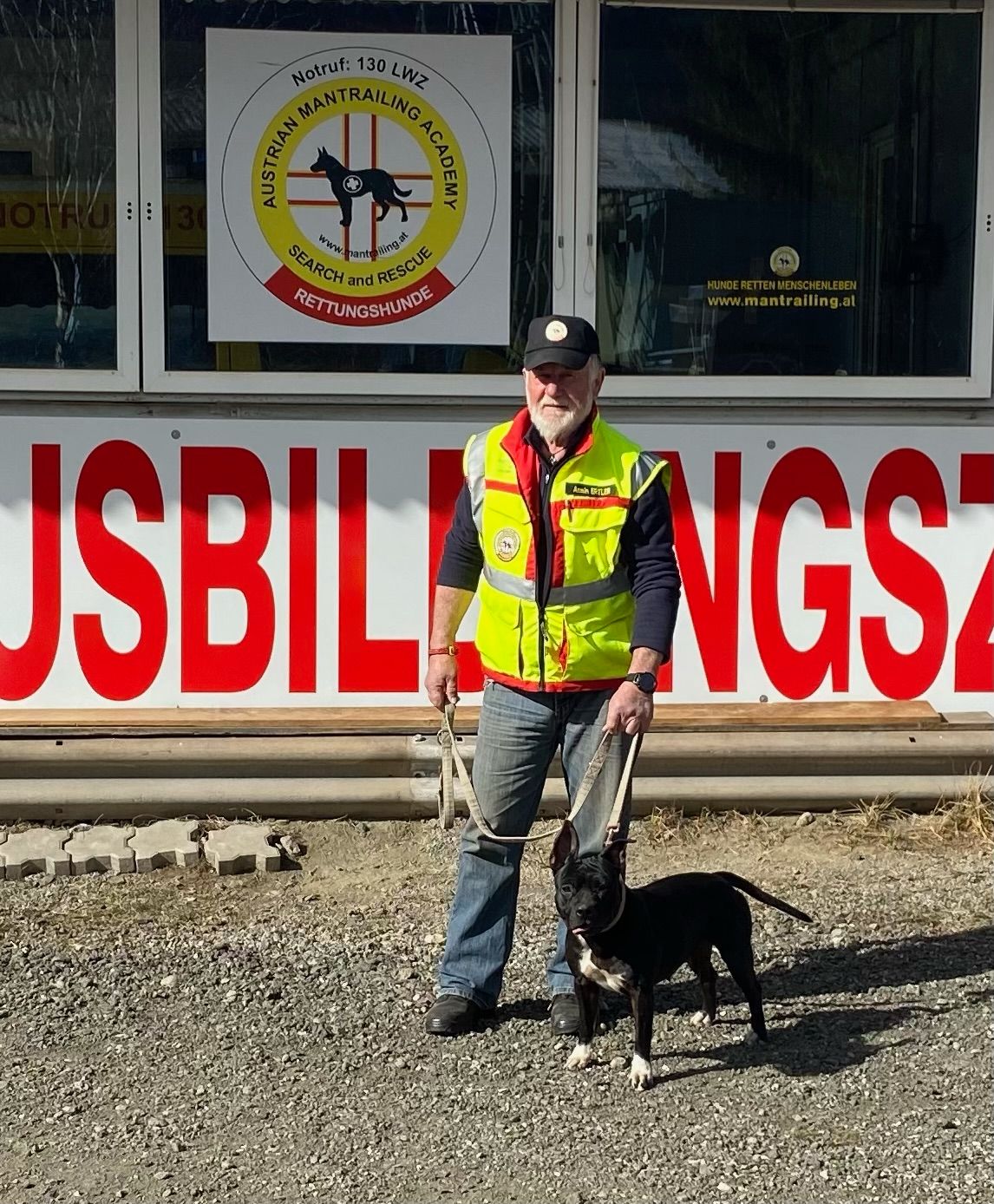 Hunde-Profi Armin Ertler rettete die fast getötete American Staffordshire Terrier-Hündin 