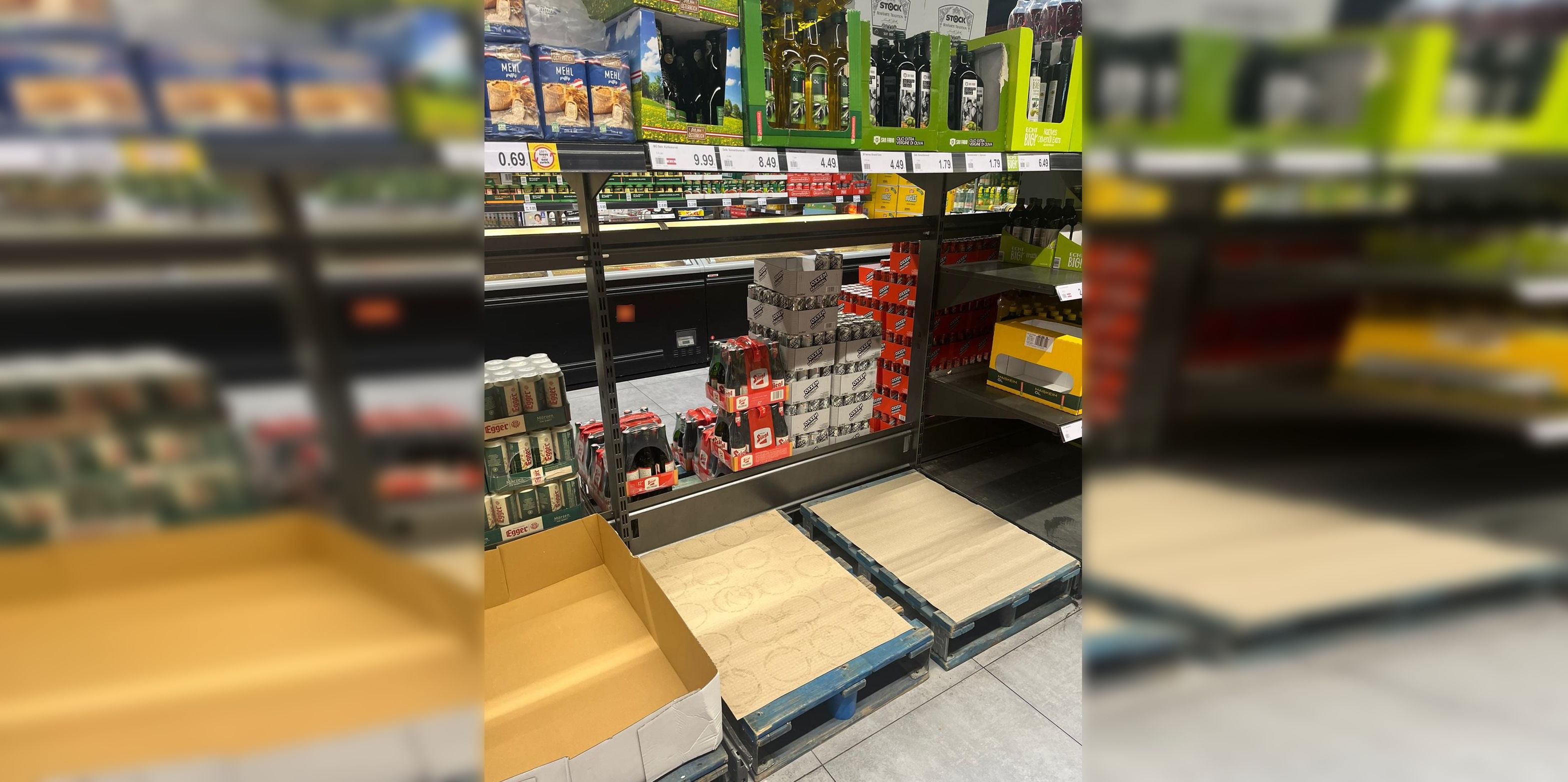 Die Regale waren schon am Vormittag leer. 