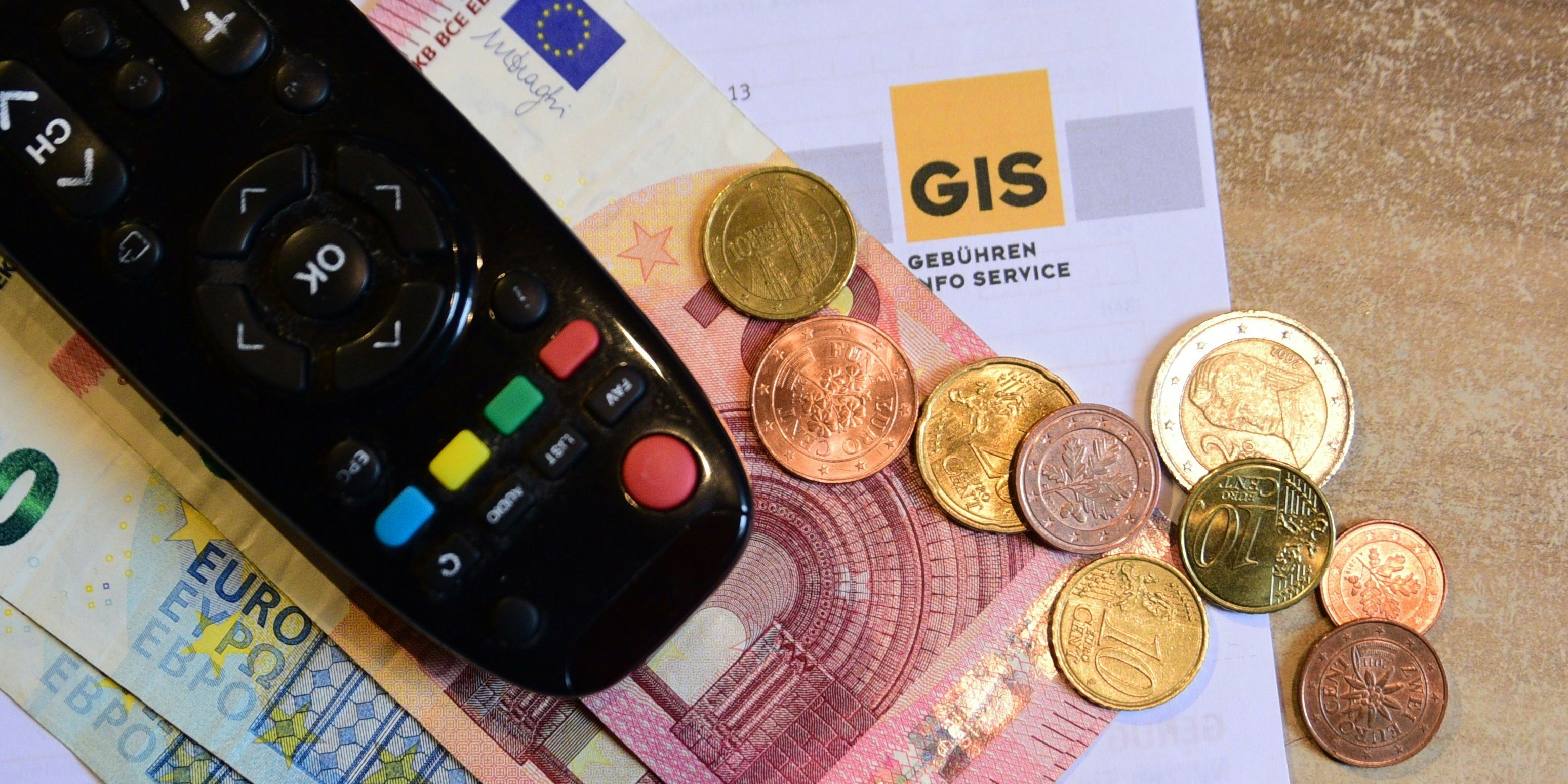 Immer weniger Österreicher wollen die rund 30 Euro im Monat zahlen.