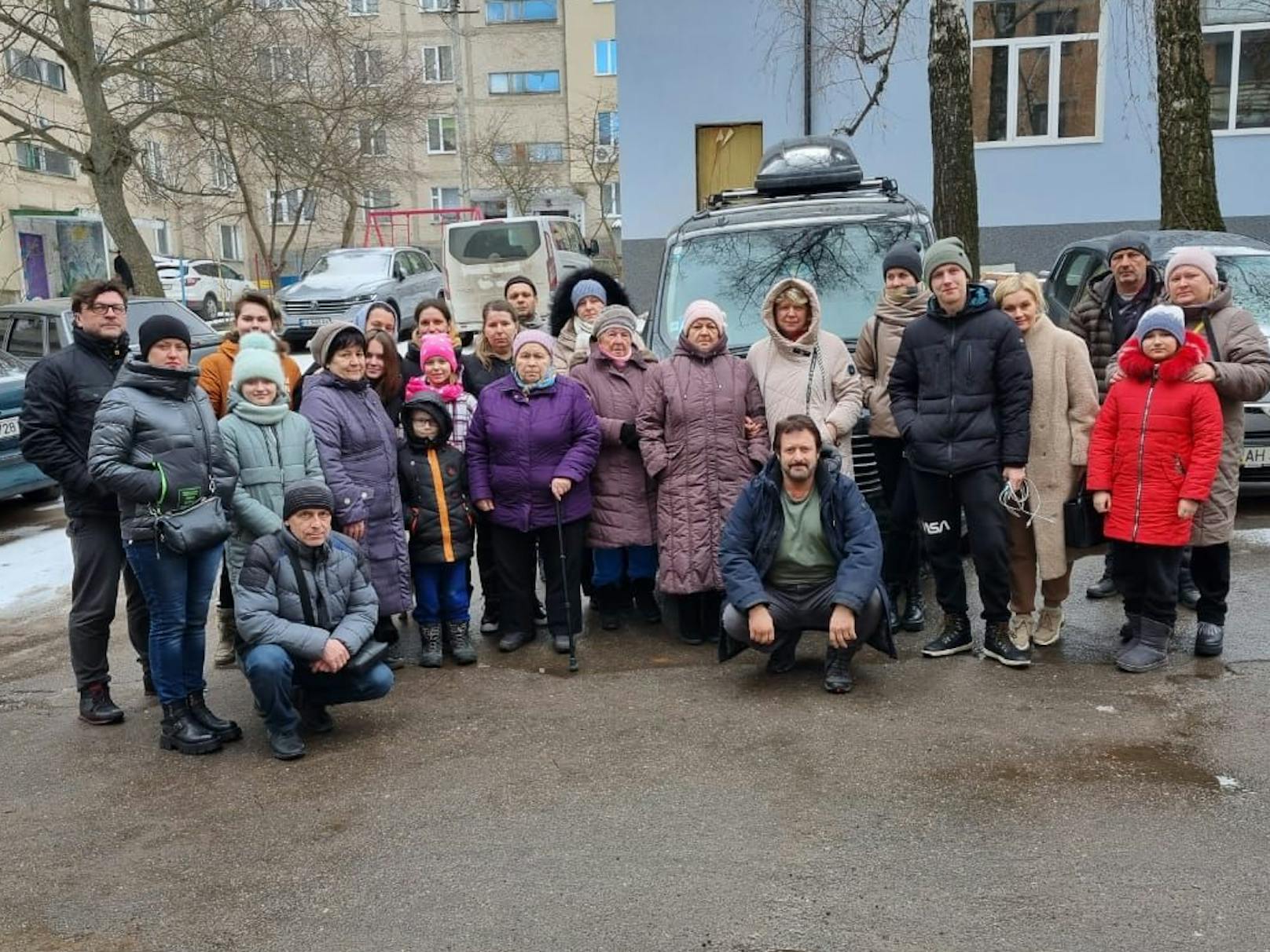 Alberto wollte seine Schwiegermutter aus der Ukraine holen, nach Wien ist er mit 40 Menschen zurückgekehrt. 20 von ihnen hat er bei sich aufgenommen.