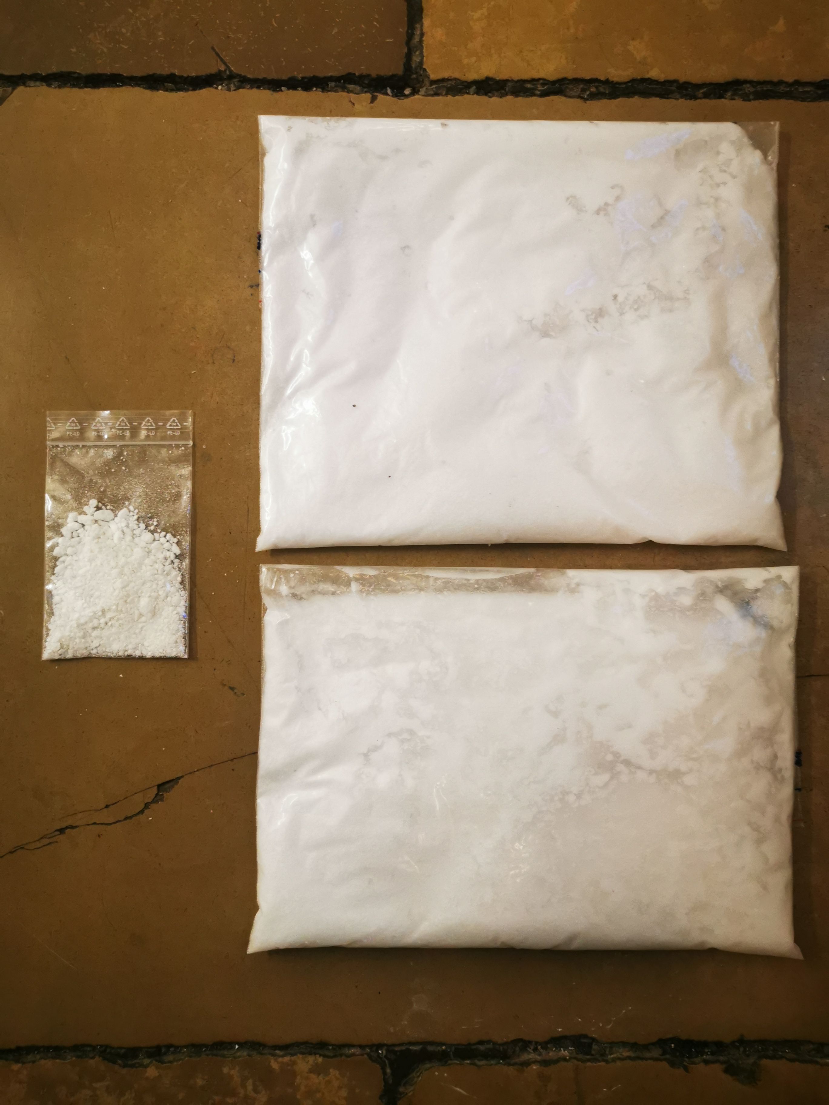 Zwischen Jänner 2021 und Februar 2022 soll der Grazer rund 3,5 Kilogramm Suchtmittel bestellt haben.