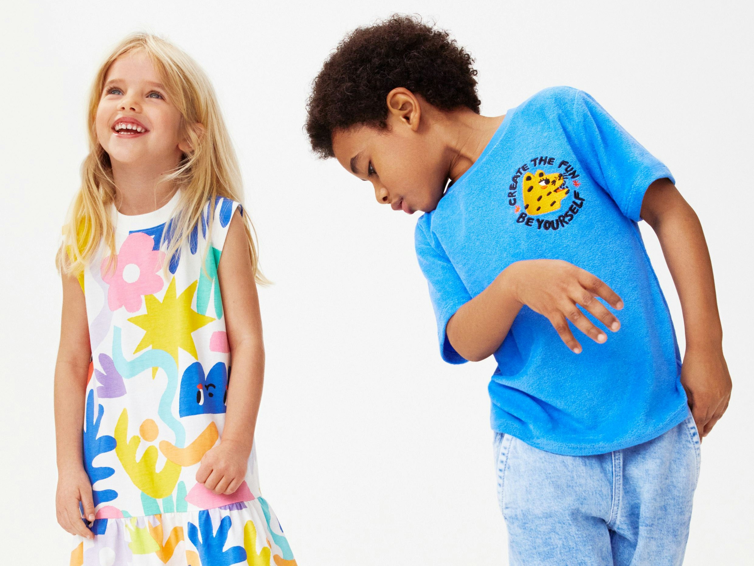 Die neue H&M Kollektion wurde mit Künstlerin Martcellia Liunic designt.