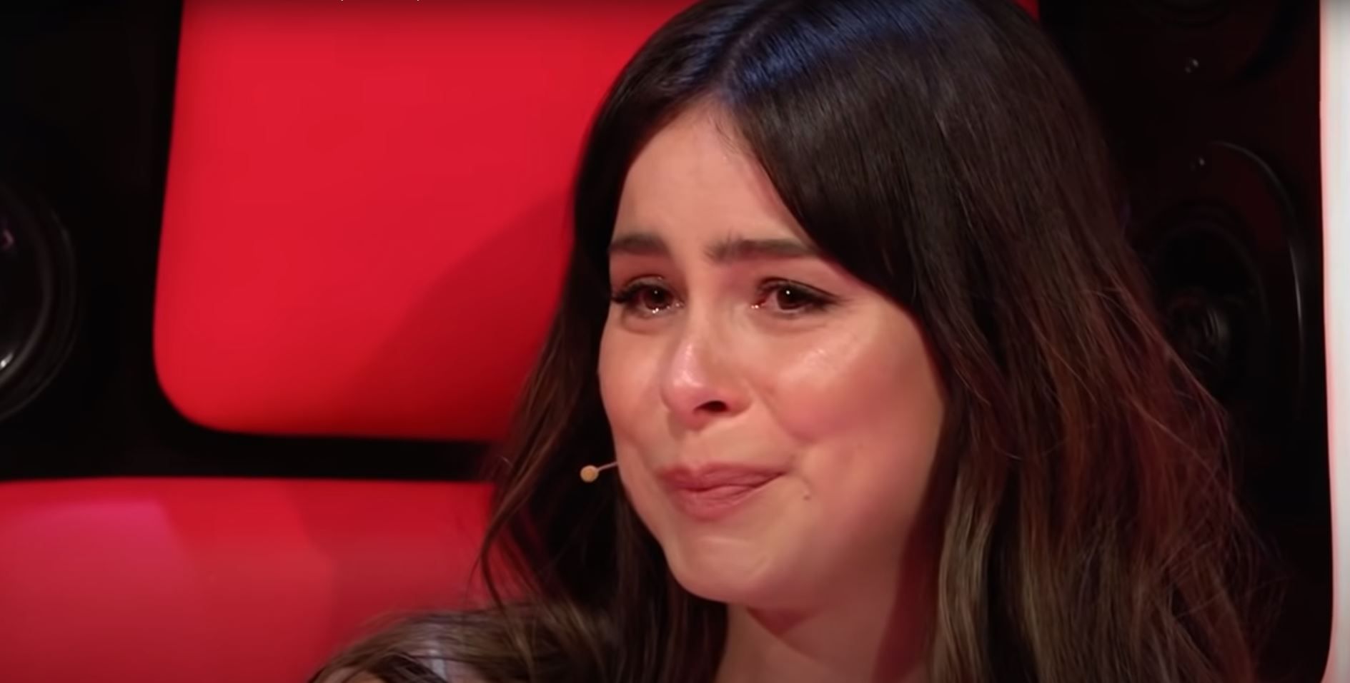 Lena Meyer-Landrut weint.