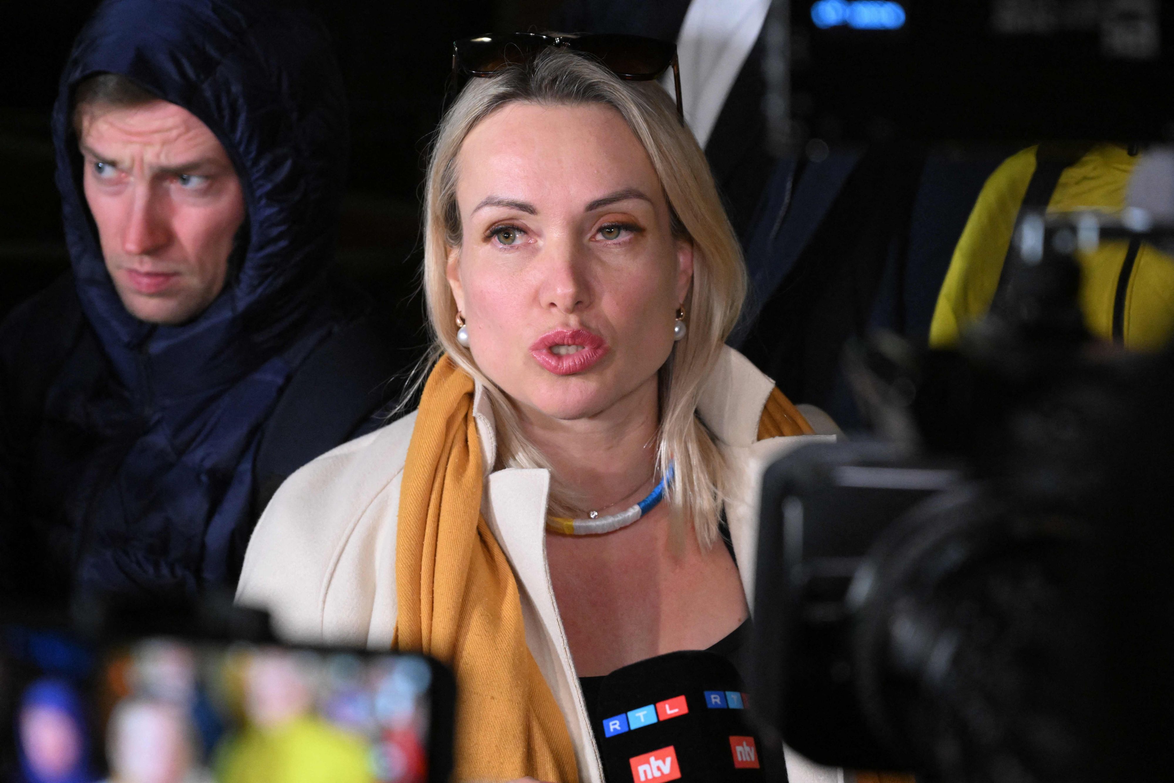 Marina Ovsiannikova lässt sich nicht einschüchtern: Sie ruft ihre Landsleute auf, gegen den Krieg in der Ukraine zu protestieren. 