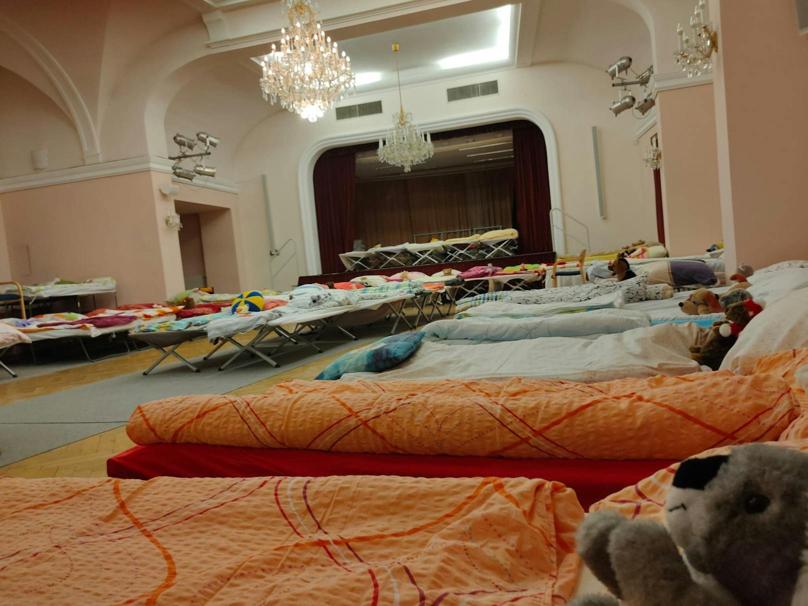 Im Stadtsaal von Melk wurden die ukrainischen Waisenkinder untergebracht.