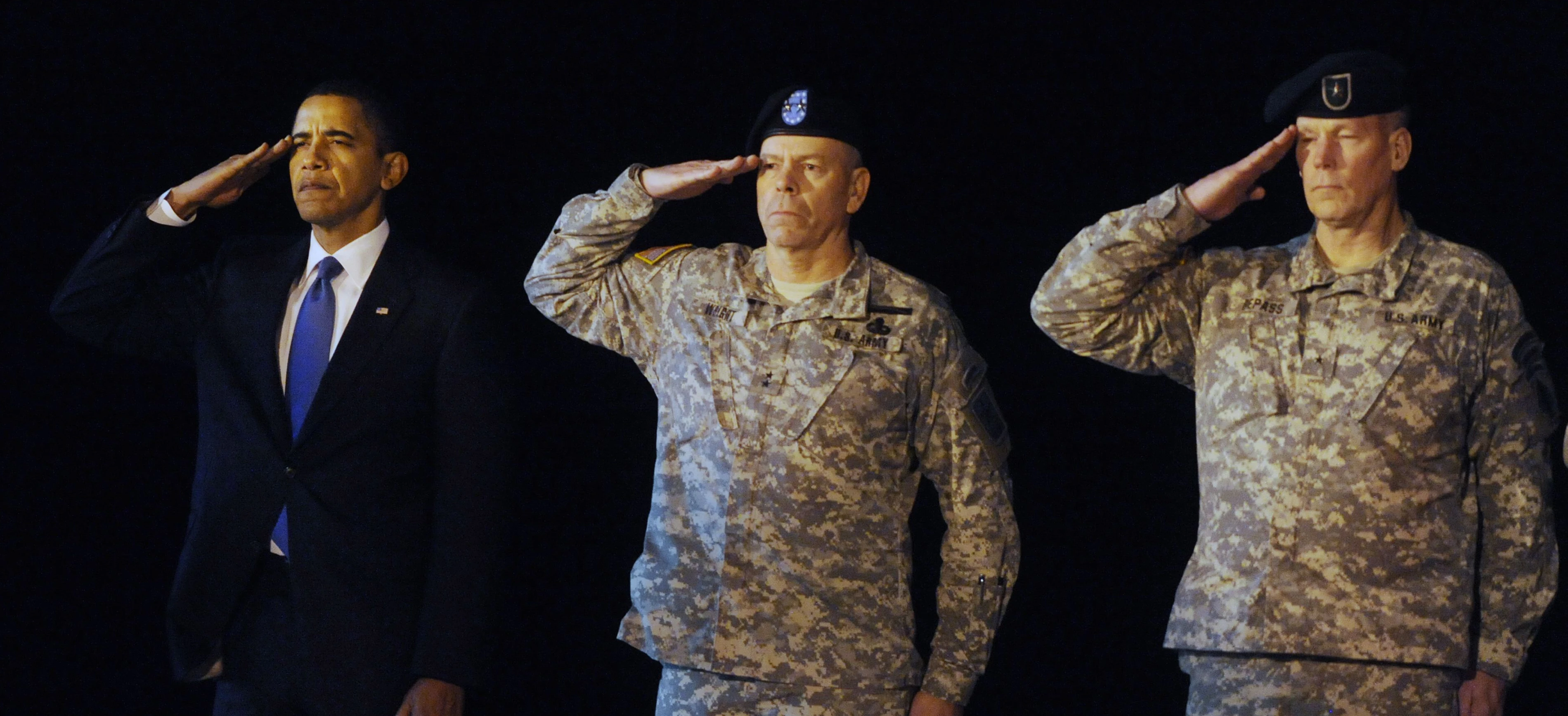 Michael Repass (r.) im Jahr 2009 an der Seite von US-Präsident Barack Obama (l.) und Generalmajor Daniel Wright (m.).