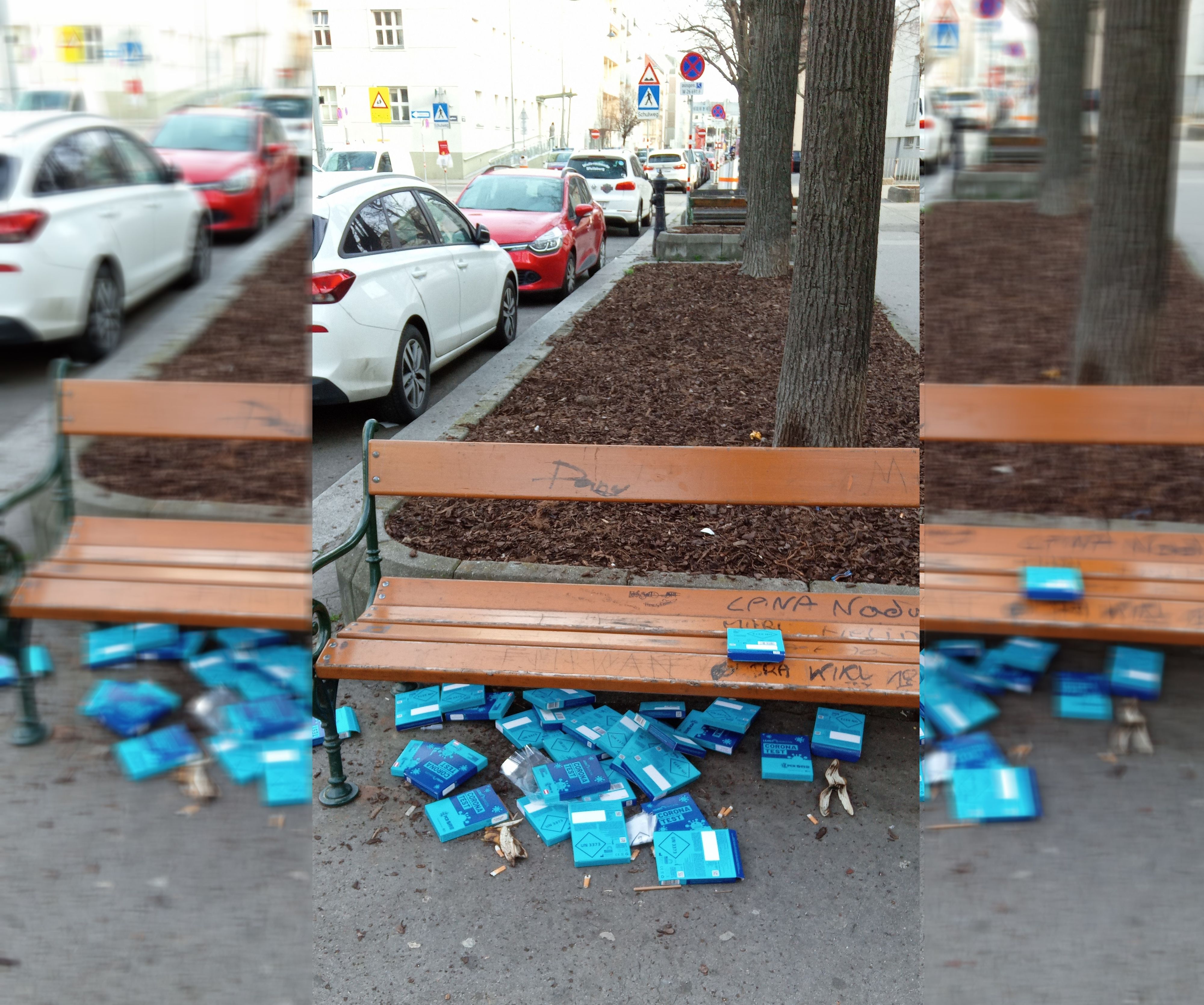 Gratis-Tests liegen in Wien-Simmering herum