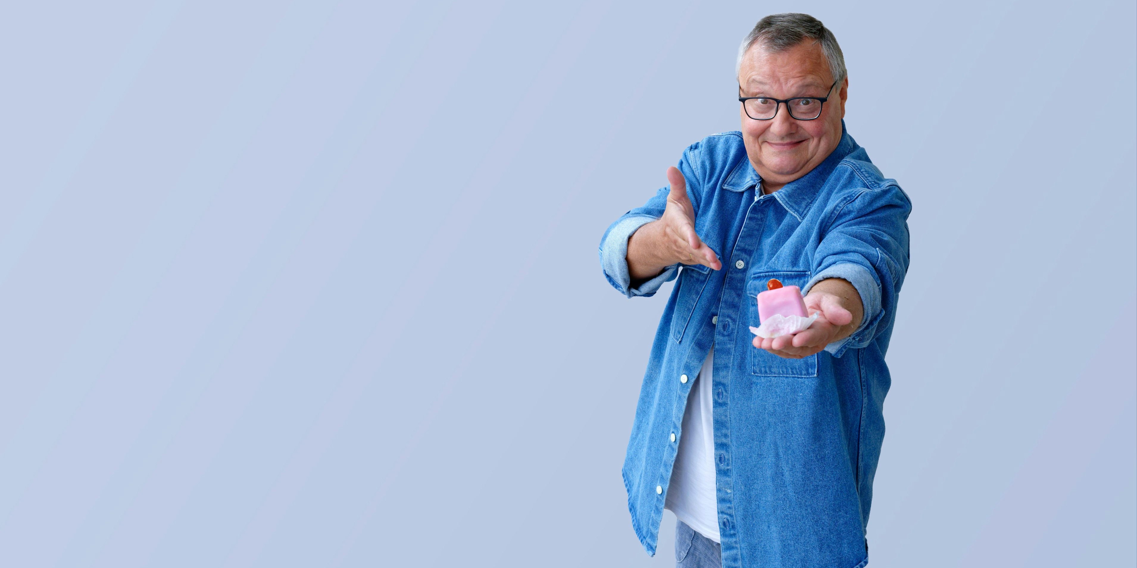 Er freut sich nicht über den Punschkrapfen?