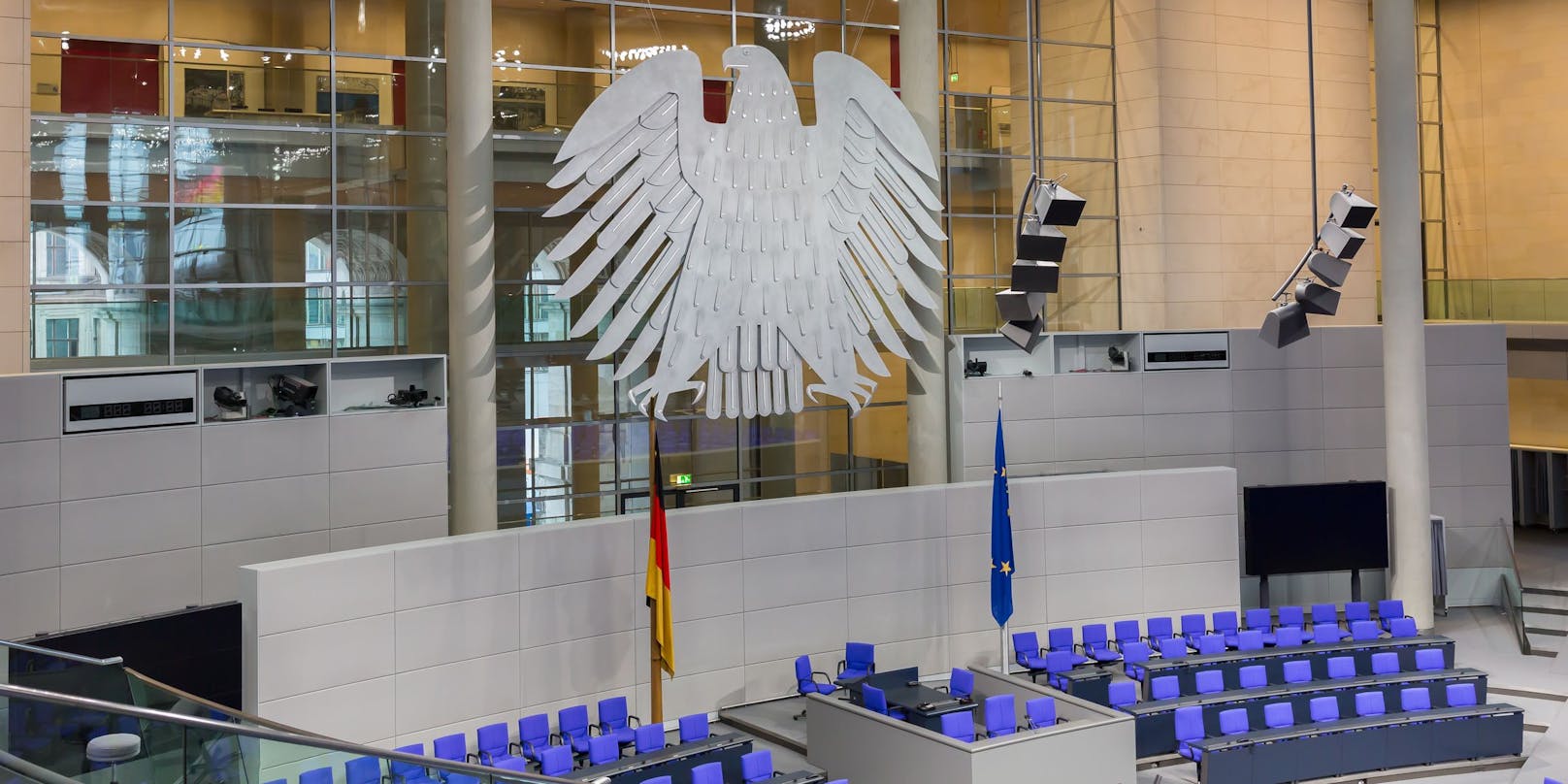 Im Bundestag wird gerade die Einführung einer Impfpflicht diskutiert.