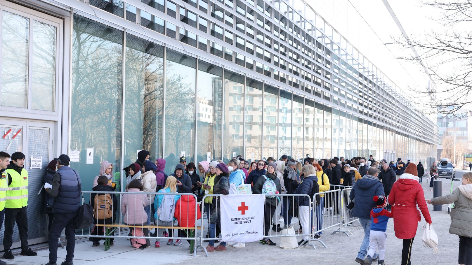 Das Notquartier in der Messe Wien ist in Betrieb gegangen.