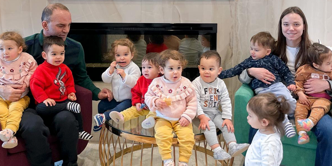 Kristina, Galip und ein paar der Kinder.