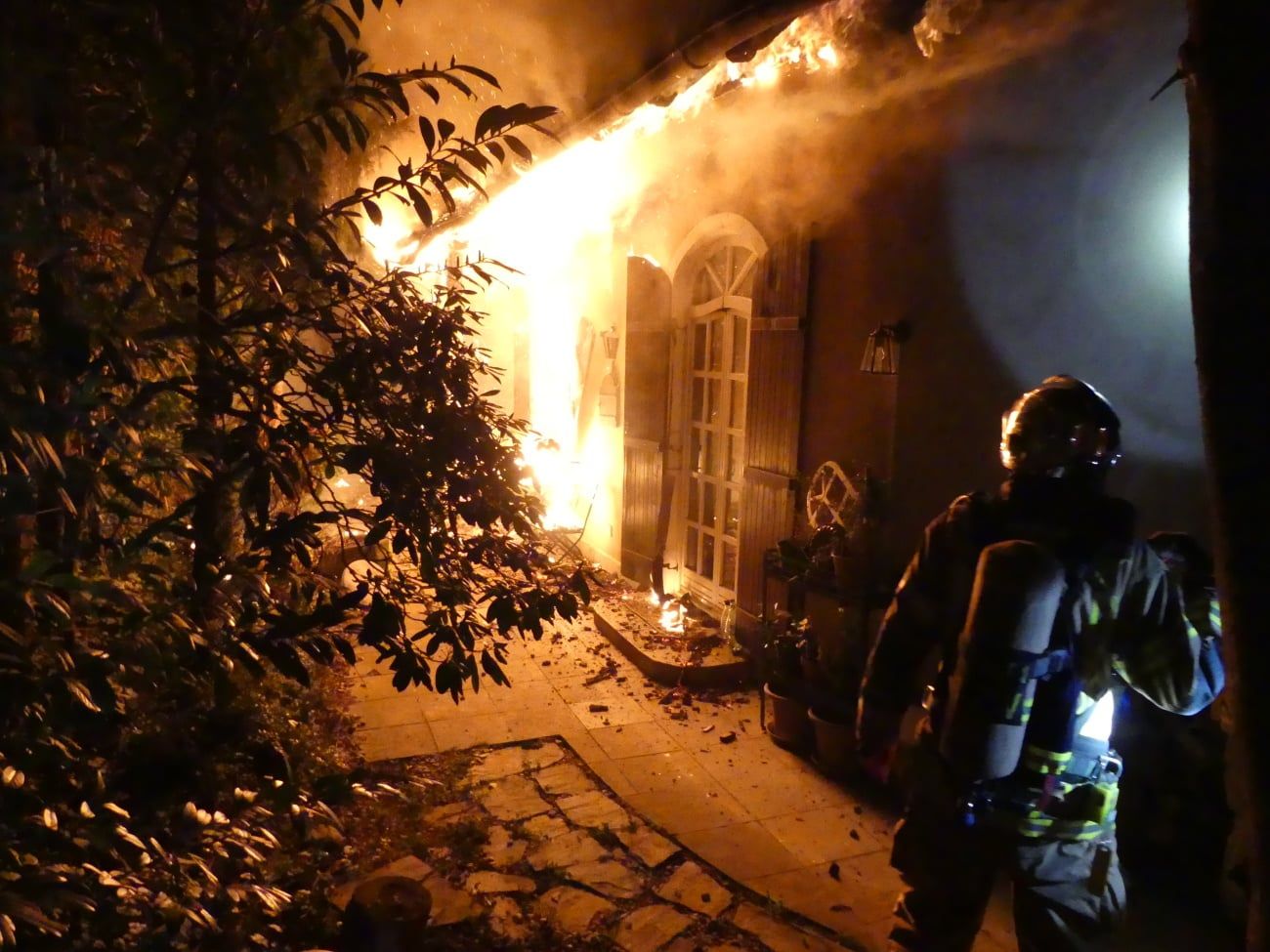 In Graz kam es am Mittwoch in der Früh bei einem Einfamilienhaus zu einem Vollbrand.&nbsp;