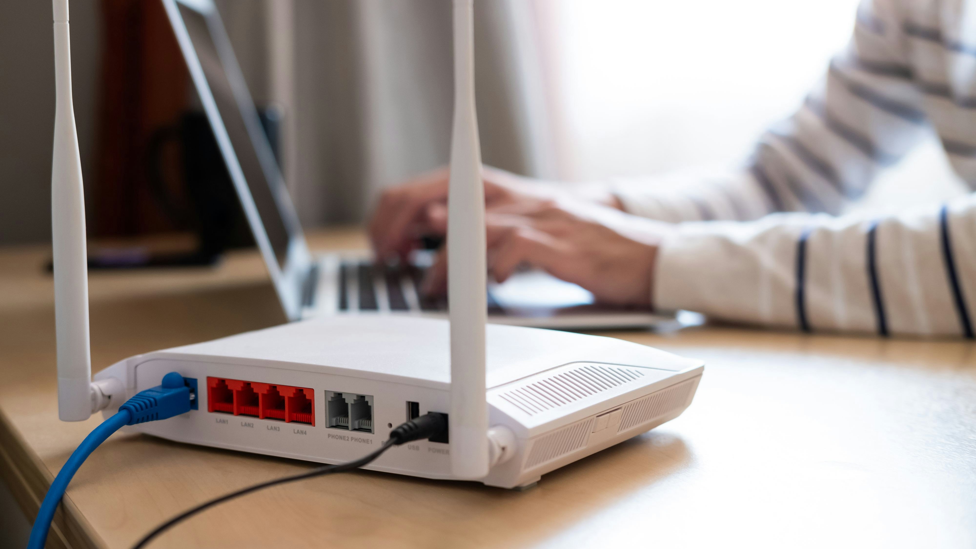 Die Bundesregierung investiert in den Breitband-Ausbau.