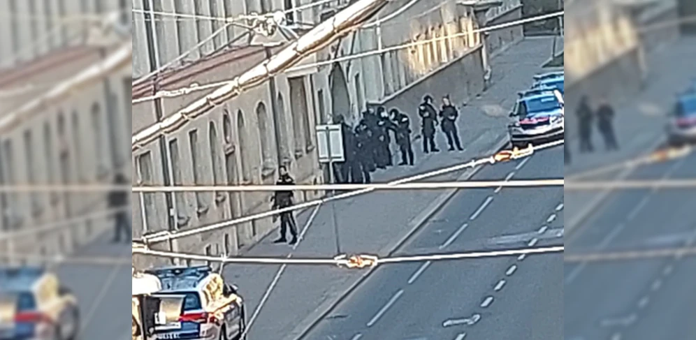 Ein Polizeieinsatz in Wien-Simmering sorgte für Aufsehen.