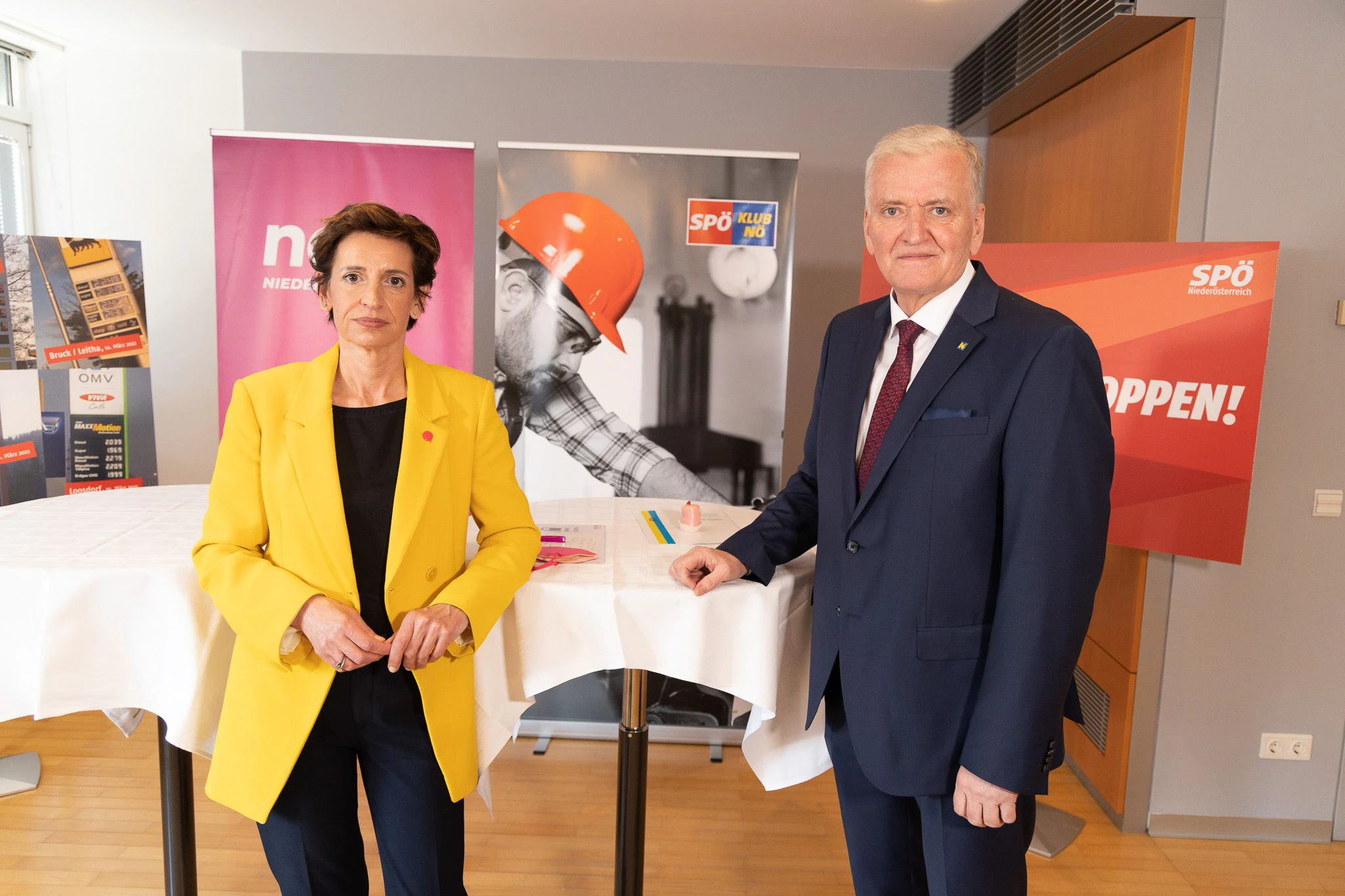 Collini und Schnabl bei der Pressekonferenz.