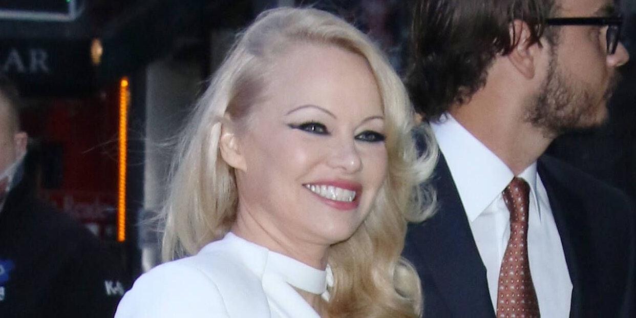 Die Schauspielerin ist kaum noch zu erkennen.