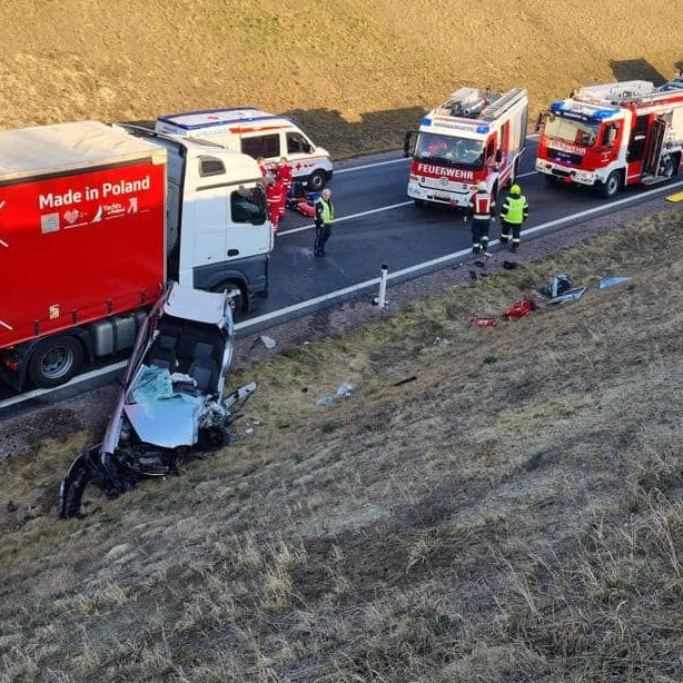 Die Umfahrung Drasenhofen war nach dem Crash für Stunden gesperrt.