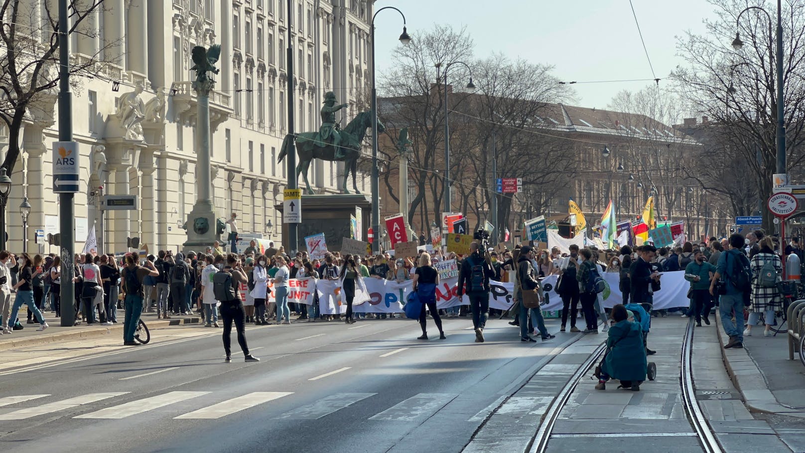 Startpunkt der Demo war der Stubenring.