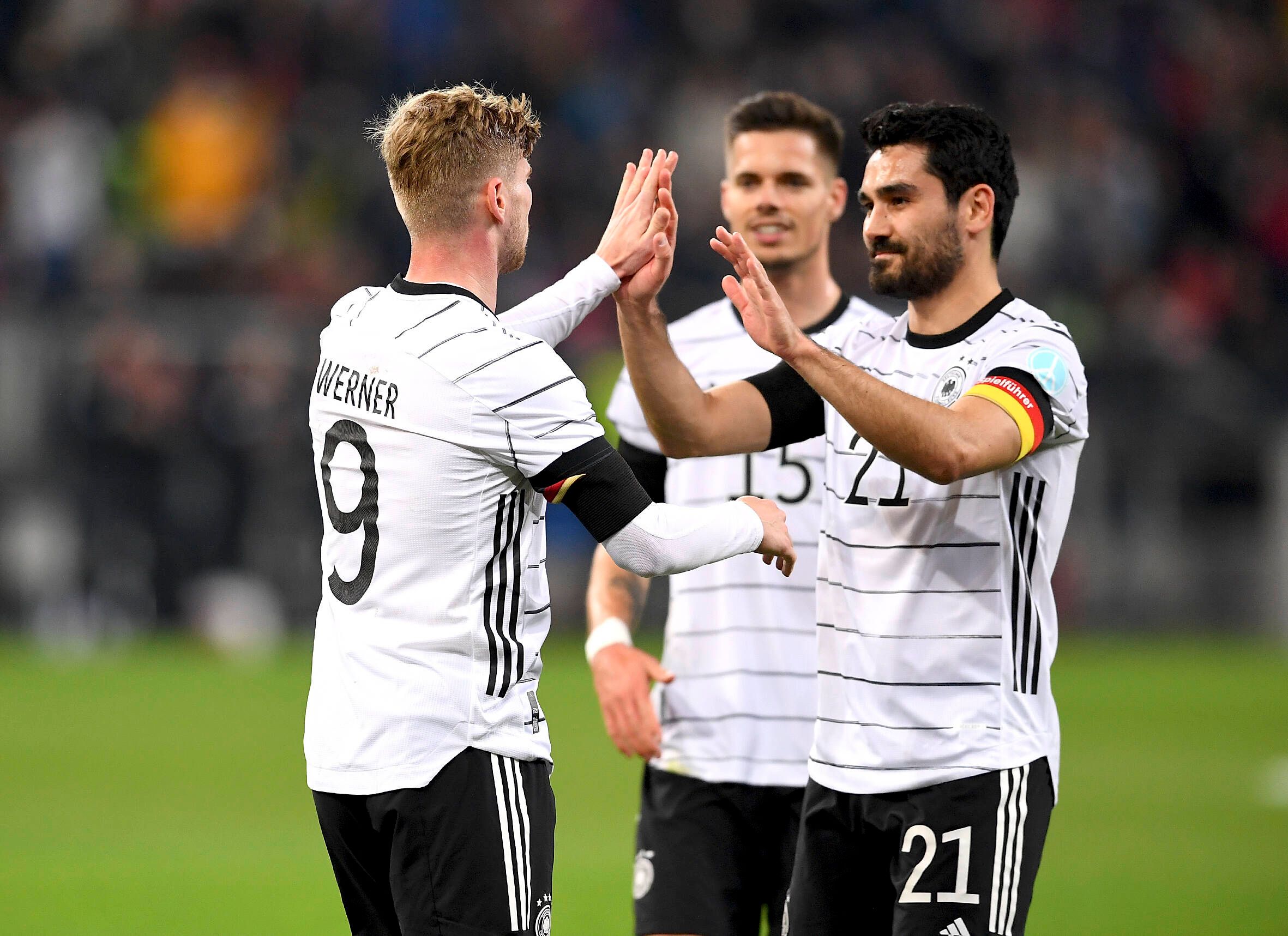 Deutschland feiert einen 2:0-Testspielsieg gegen Israel. 