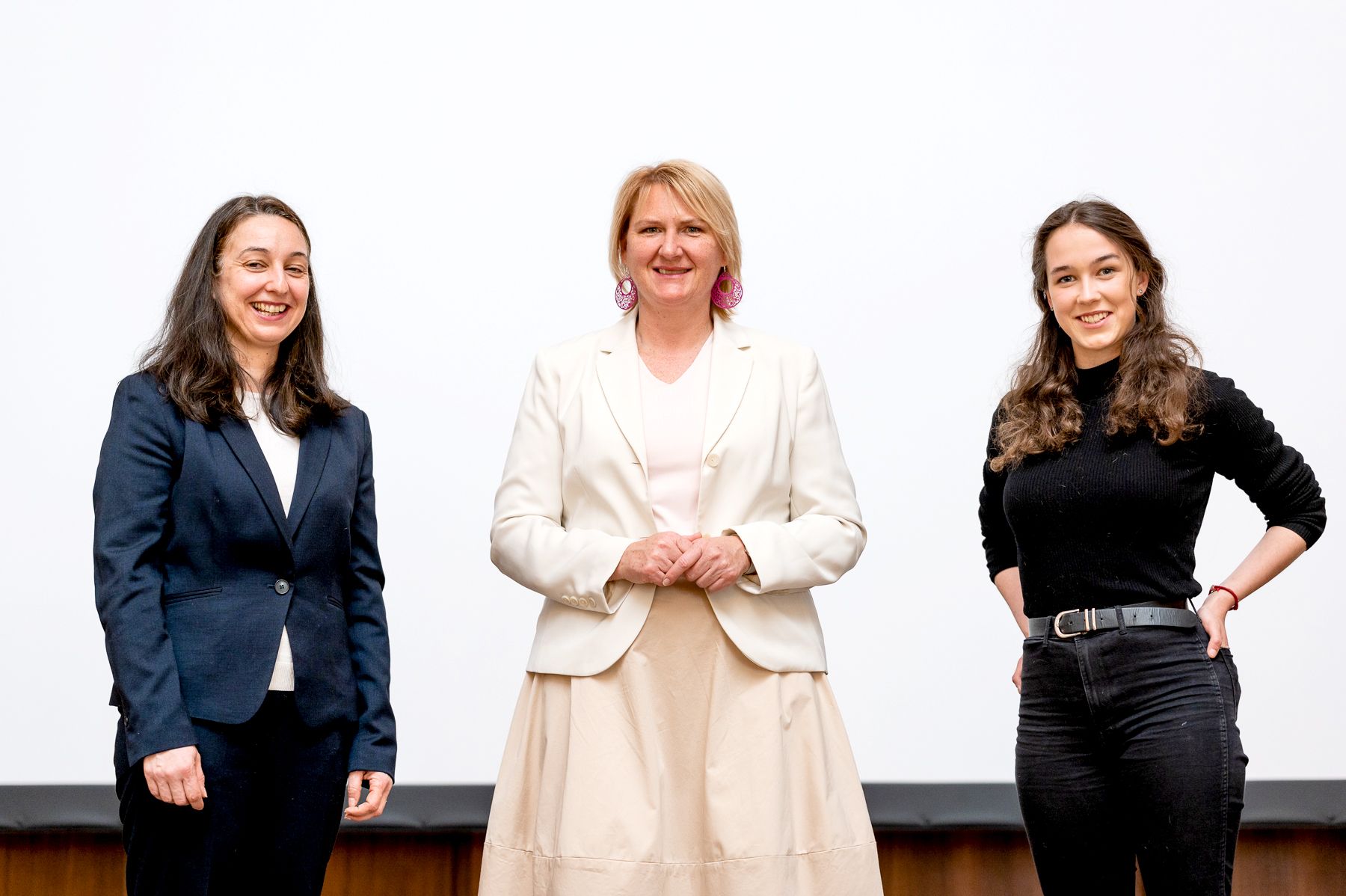 Volle Frauenpower: Ines Stilling, Landessprecherin Helga Krismer und Lena Schilling 