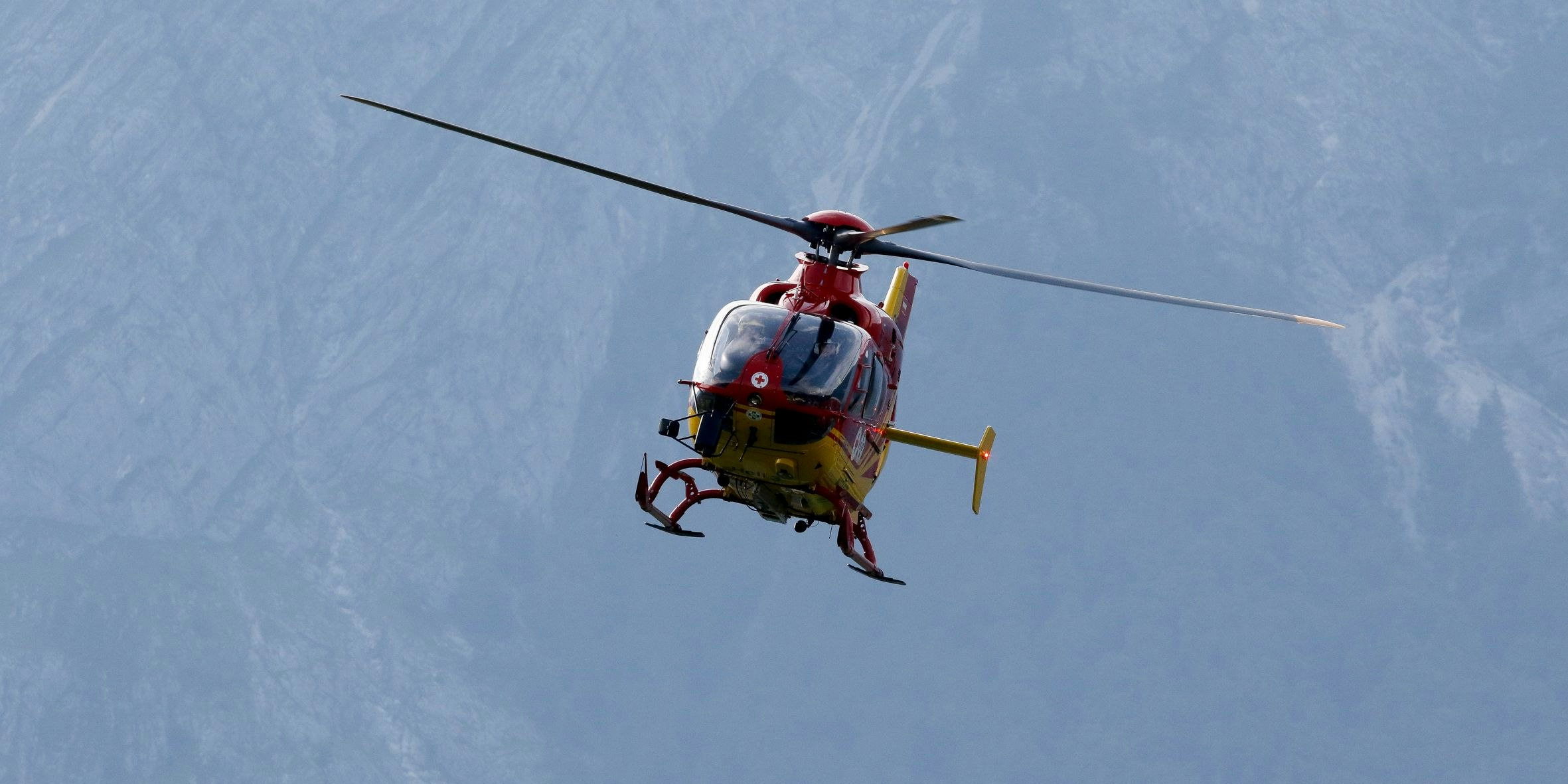 Der 54-jährige Kärntner musste mit dem Notarzthubschrauber ins Krankenhaus geflogen werden. (Symbolbild)
