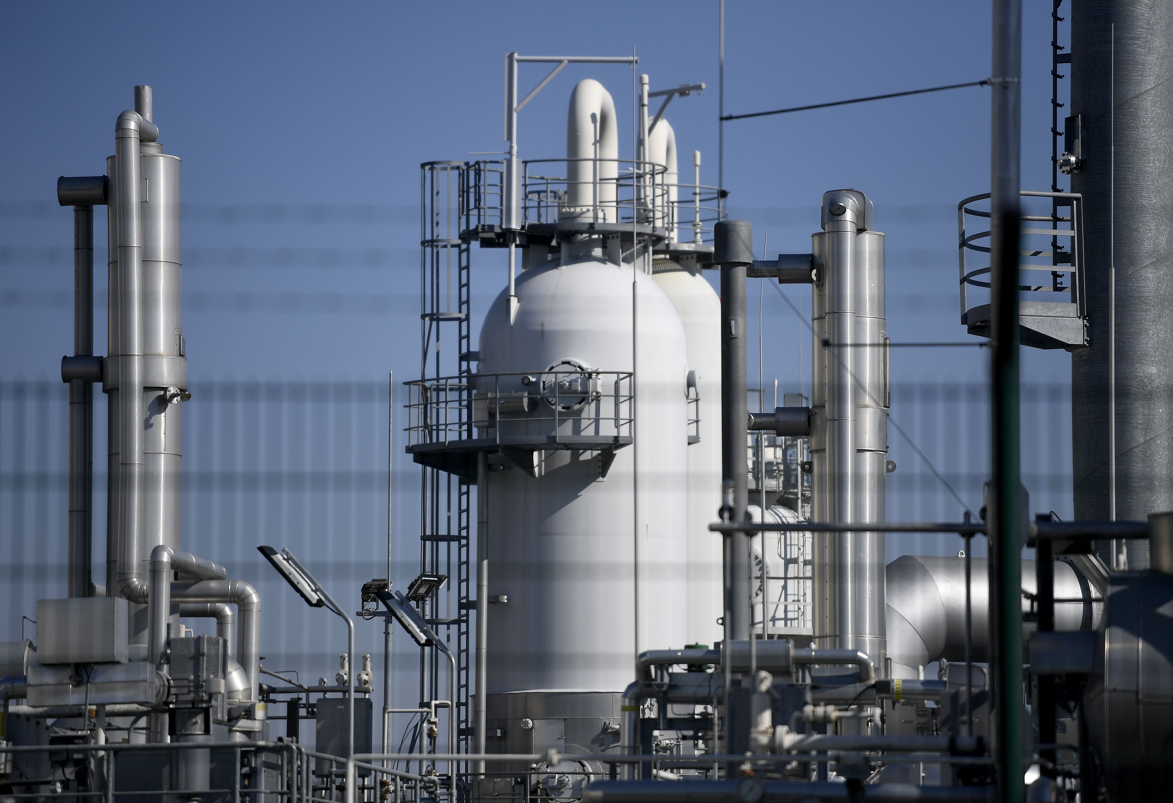 Im Bild: Industrieanlagen am Gelände der "Gas Connect Austria" - Verdichtungsstation