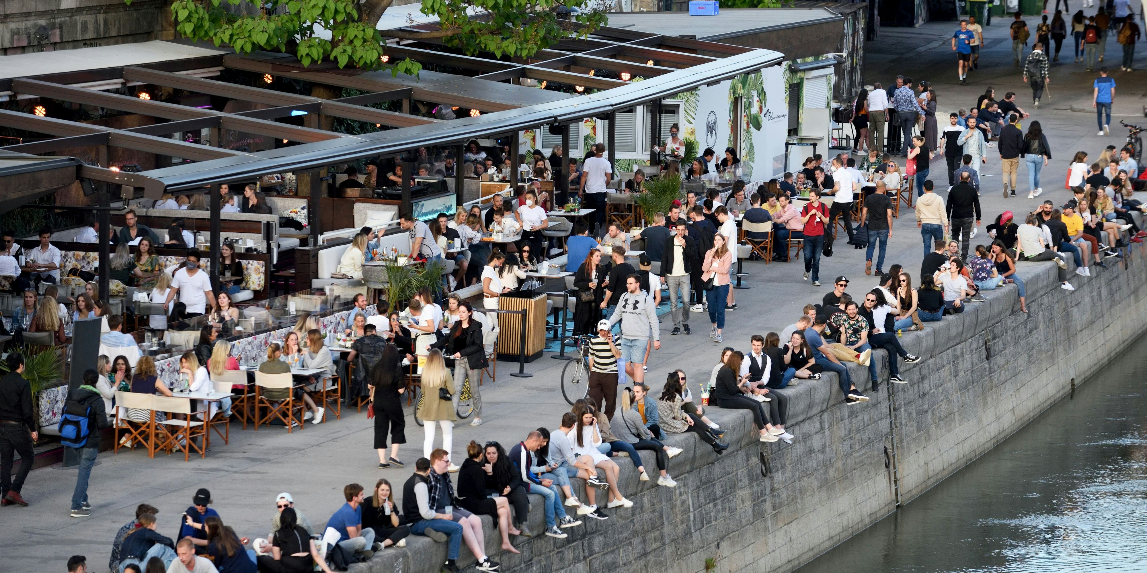 Der Wiener Donaukanal ist im Sommer immer gut besucht.