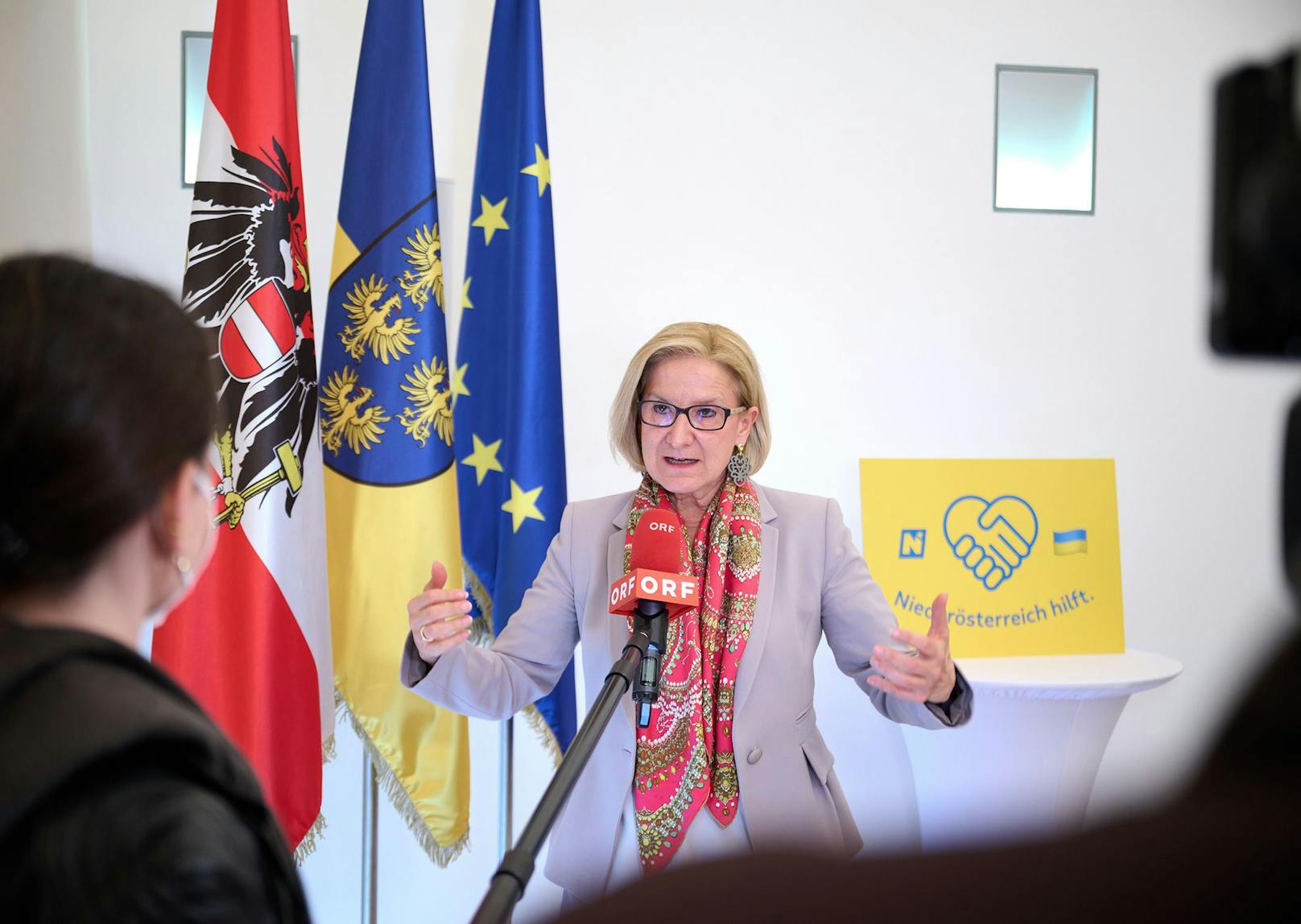 Landeshauptfrau Johanna Mikl-Leitner zur Ukraine-Hilfe: „Die Hilfsbereitschaft in Niederösterreich ist ungebrochen."