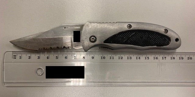 Mit diesem Messer soll sich der 38-Jährige zur Wehr gesetzt haben.