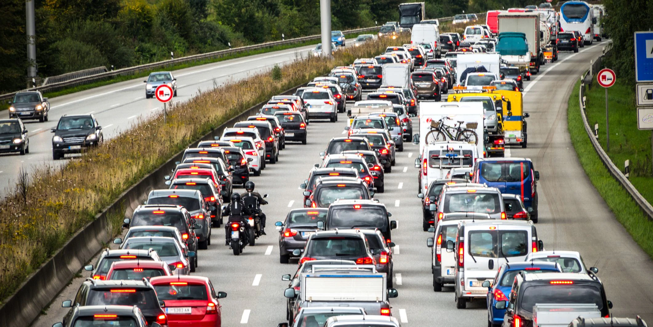 Vor allem an den Grenzübergängen wird mit längeren Staus gerechnet.