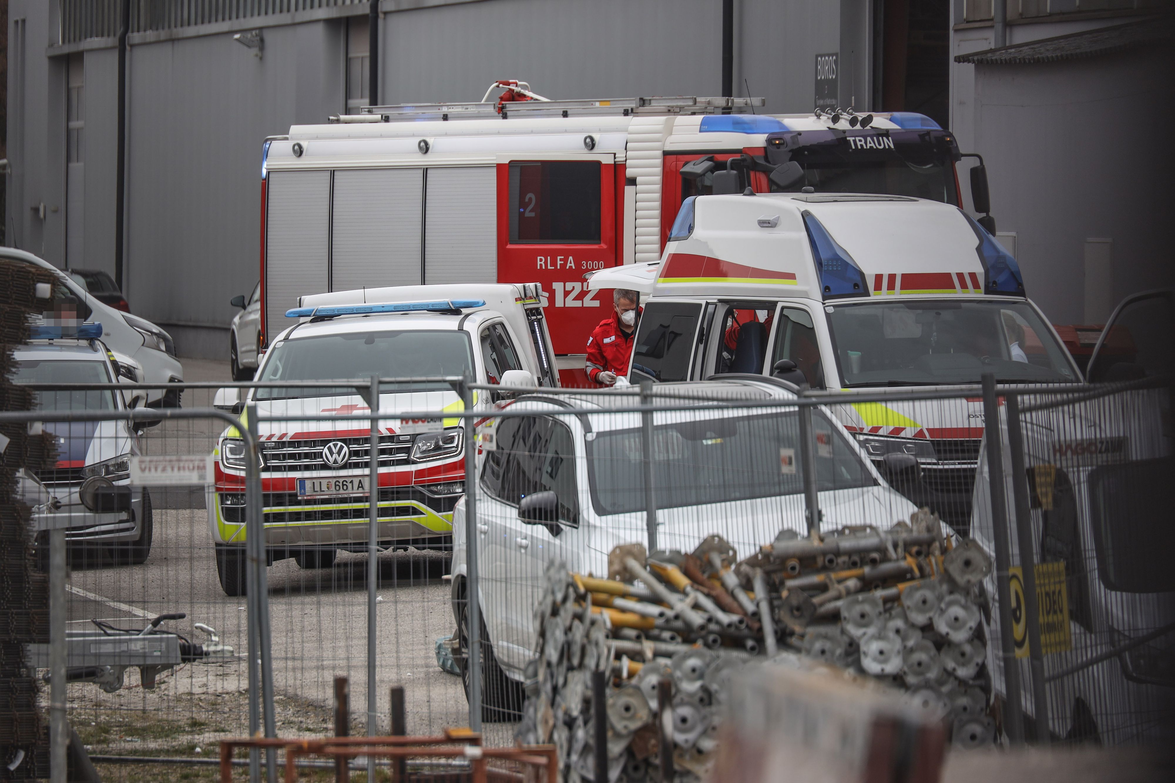 Der Unfall ereignete sich auf einem Firmengelände in Traun.